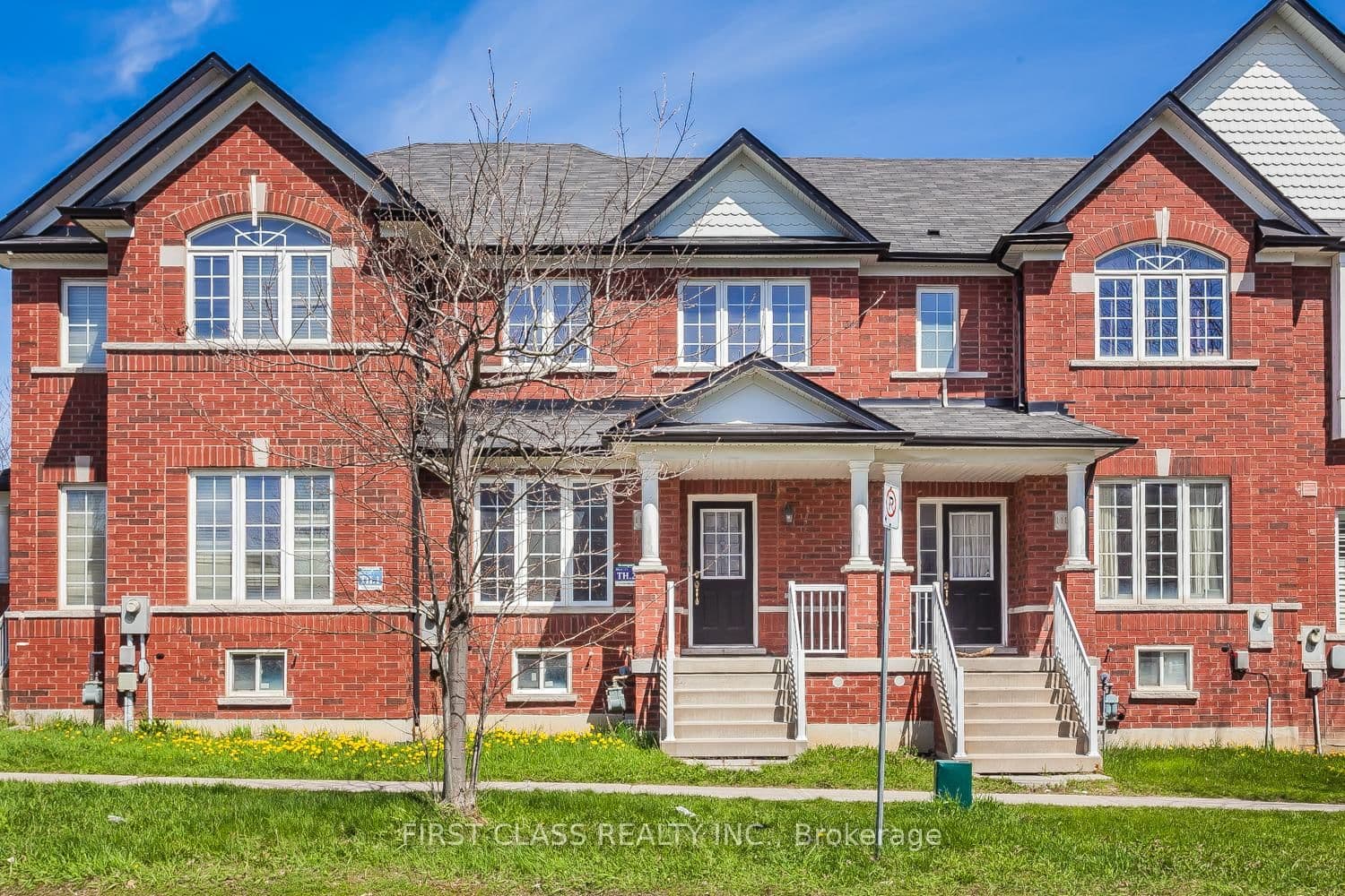 1116 Bur Oak Avenue