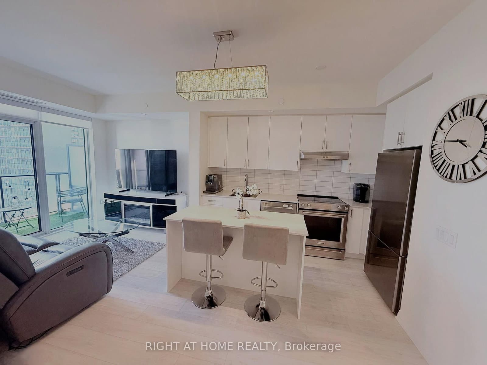 #1704 - 9000 Jane Street