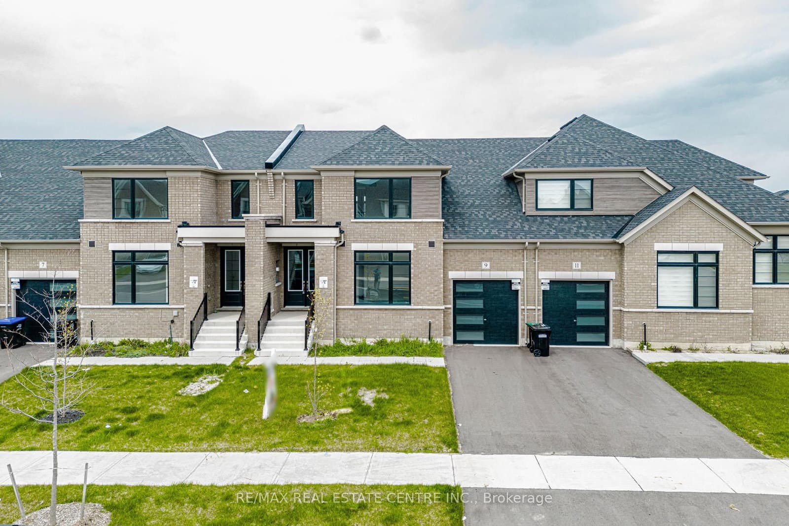 9 Mayapple Street