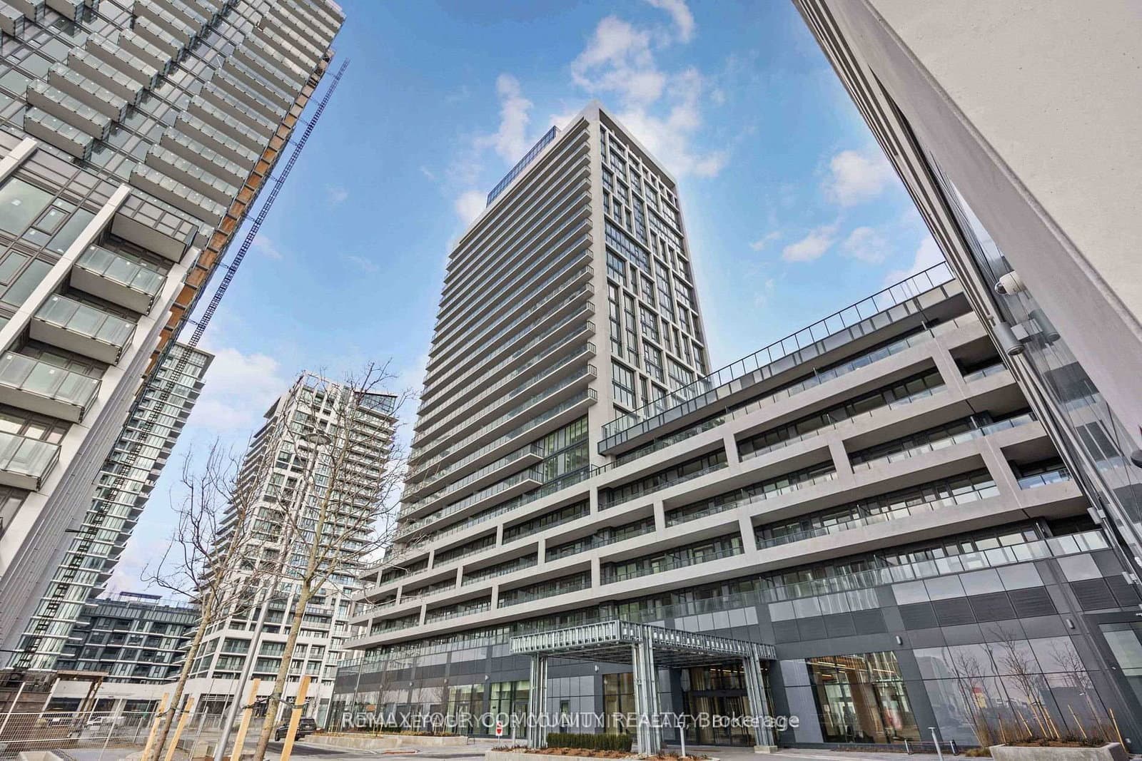 8960 Jane Street, Unit 429