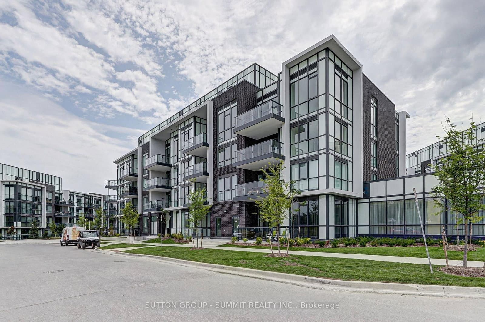 #105 - 415 SEA RAY Avenue