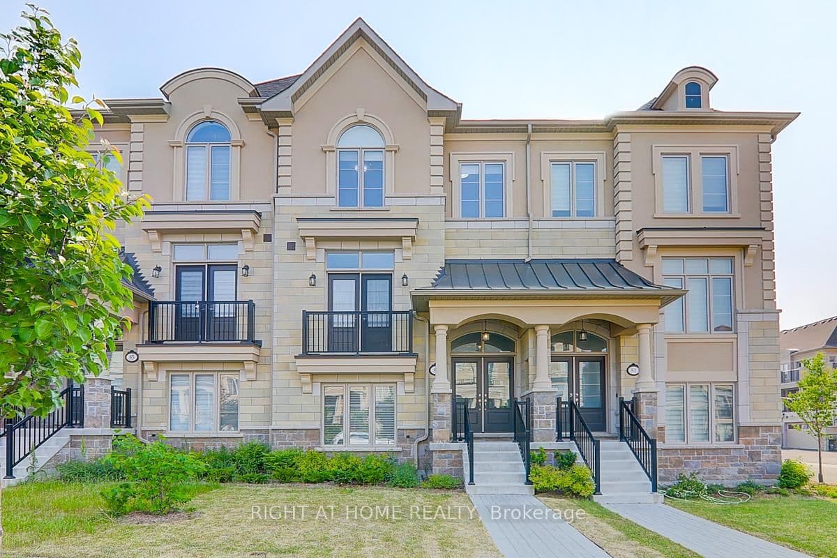 83 Grand Trunk Avenue