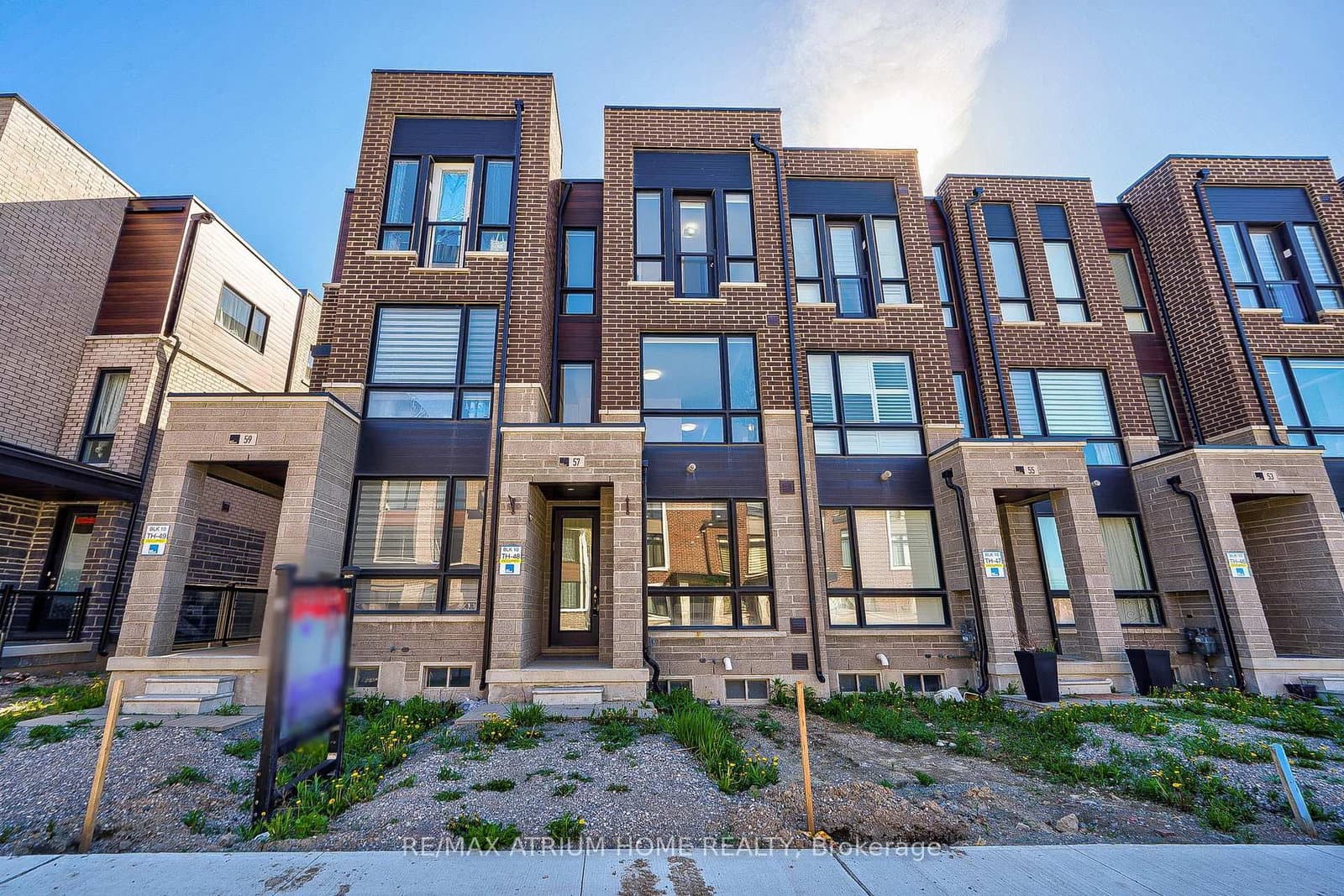 57 Stauffer Crescent