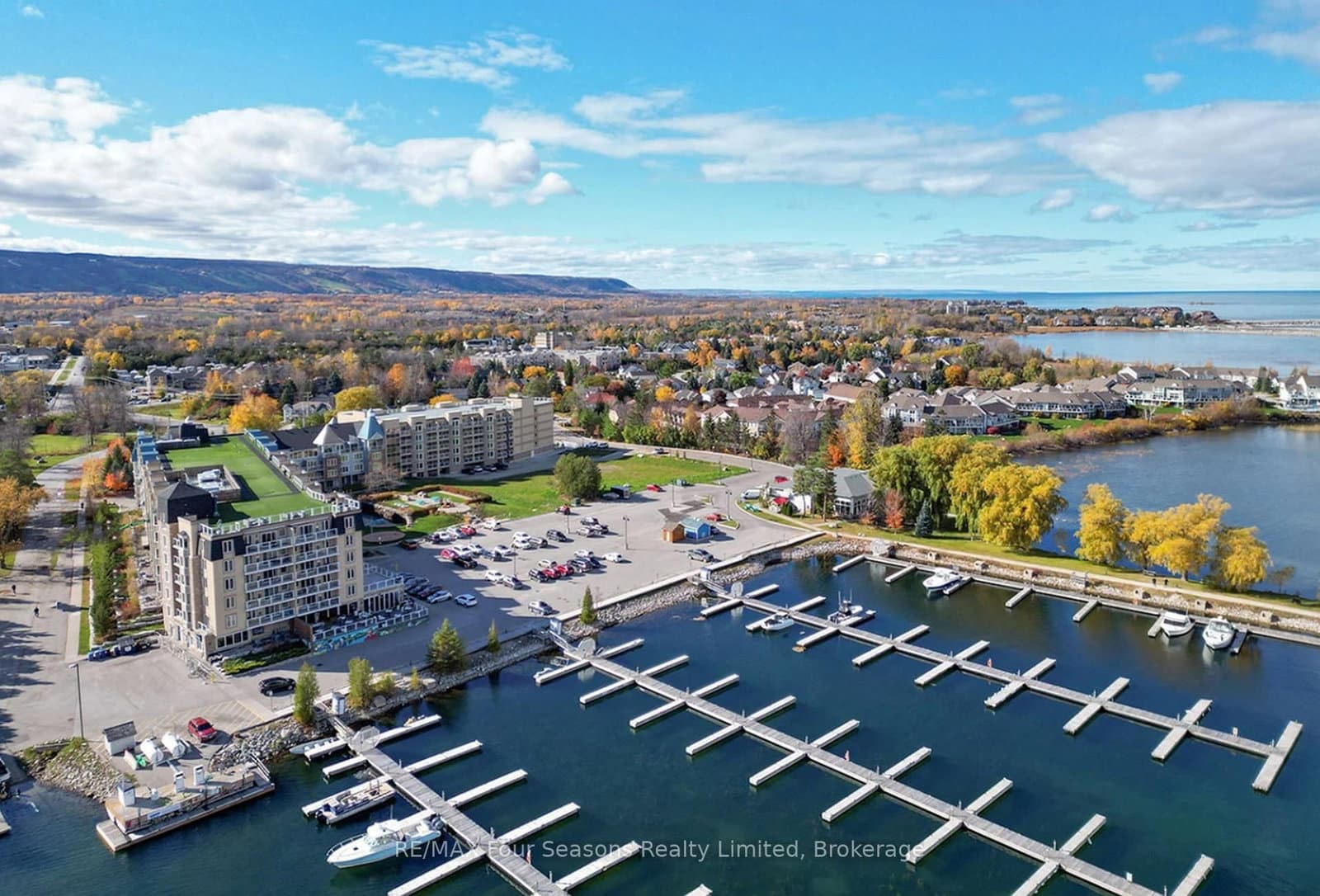 #3109-3111 - 9 Harbour Street E