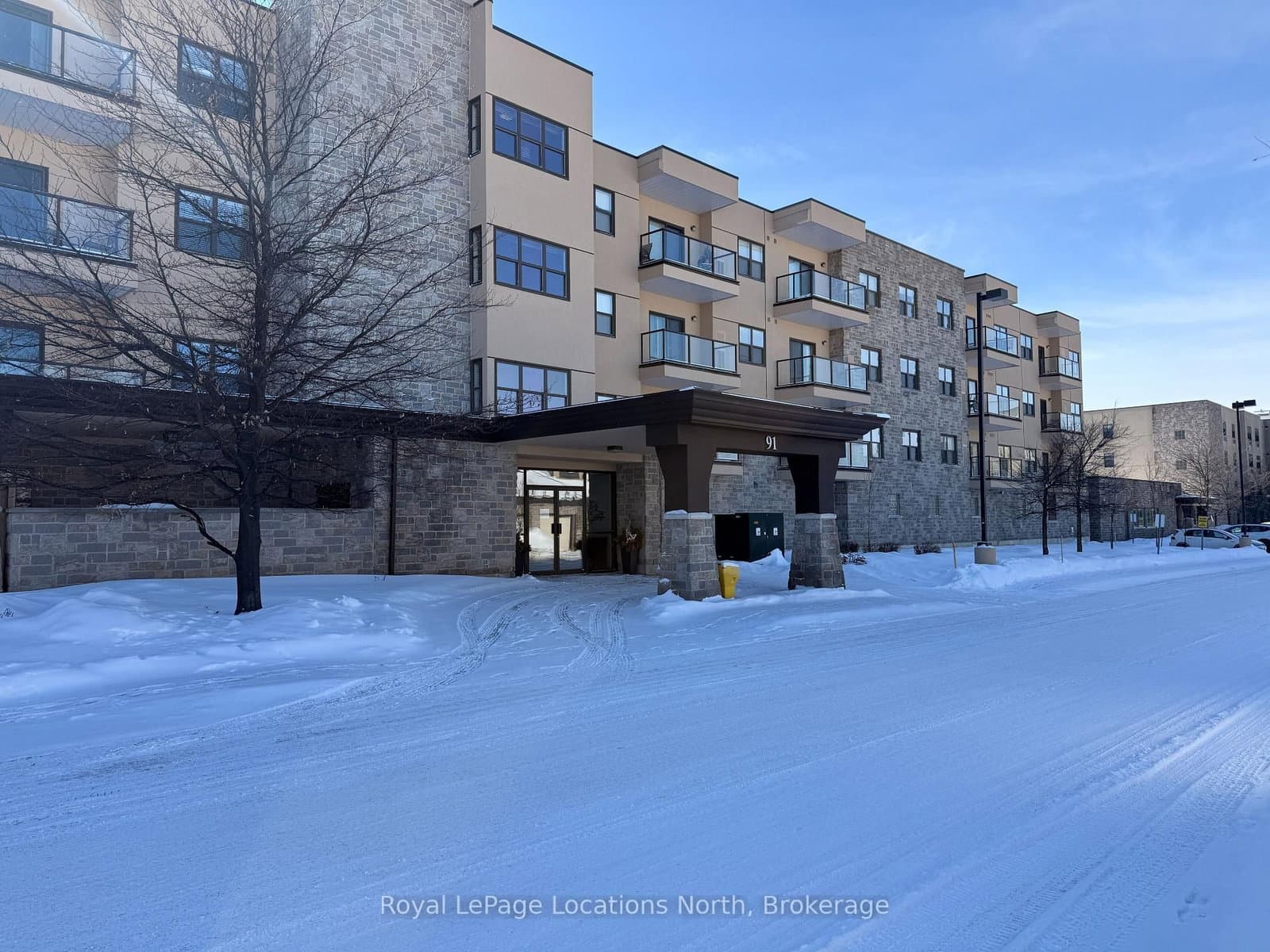 #303 - 91 RAGLAN Street