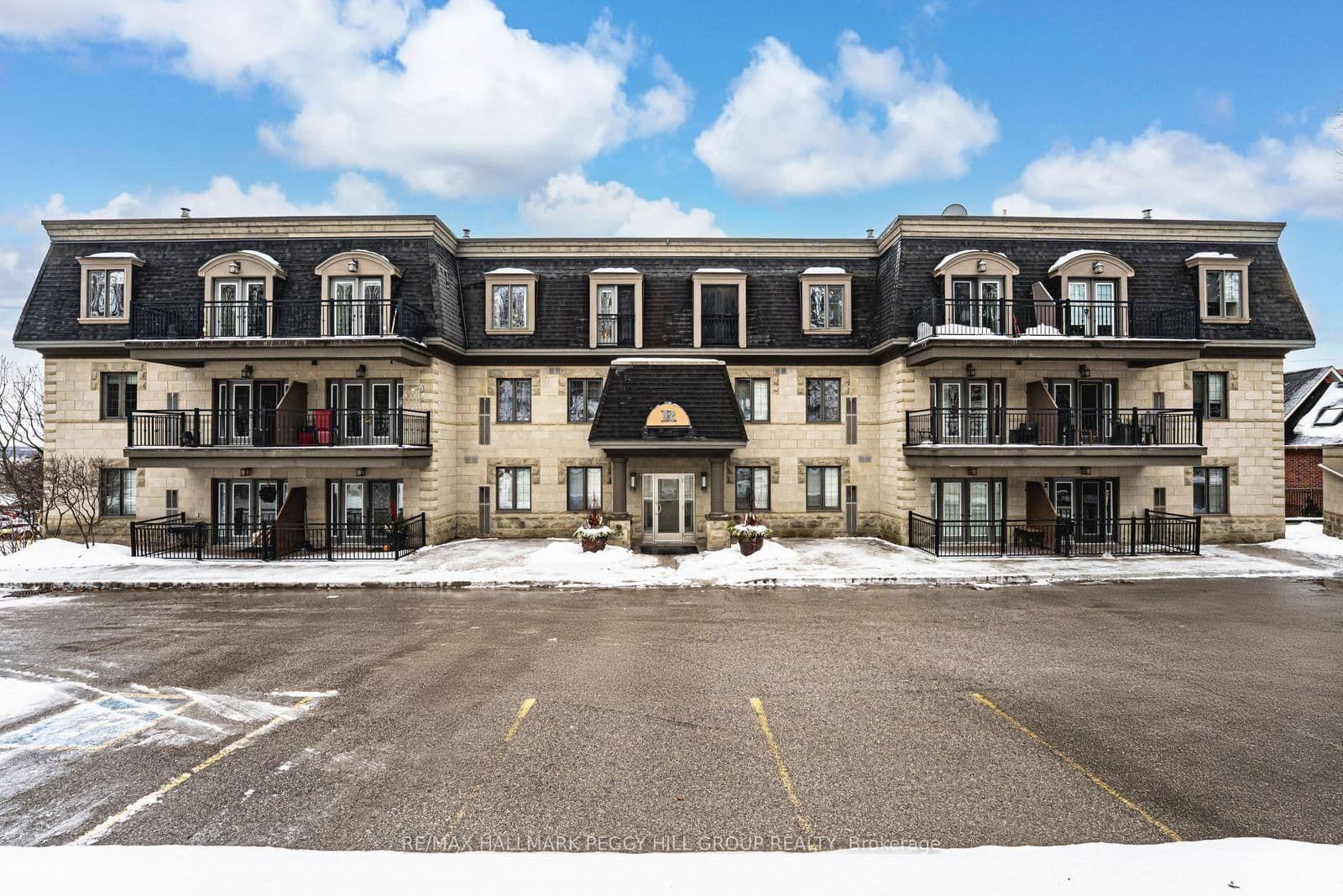#104 - 200 Collier Street