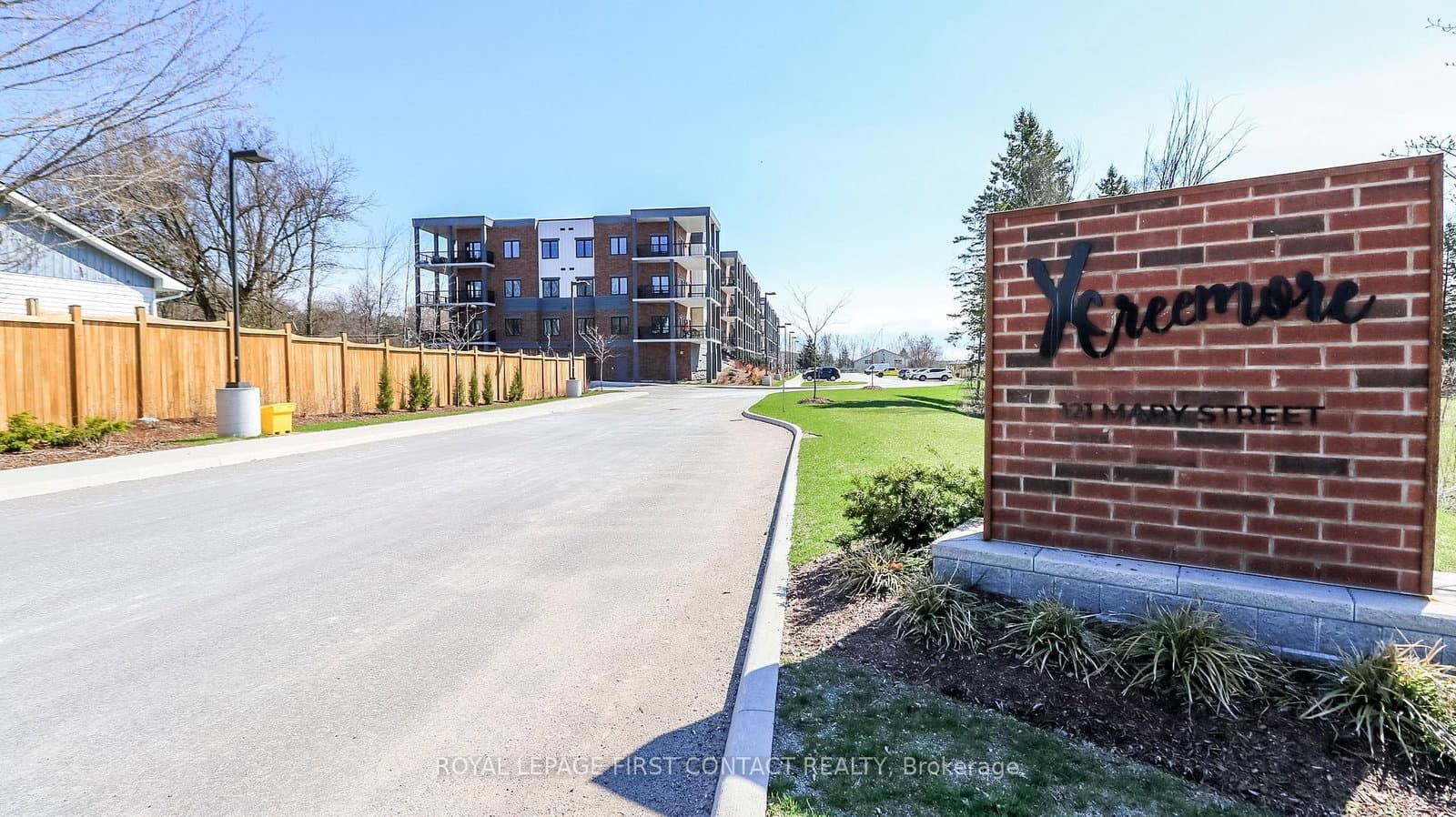 #210 - 121 Mary Street
