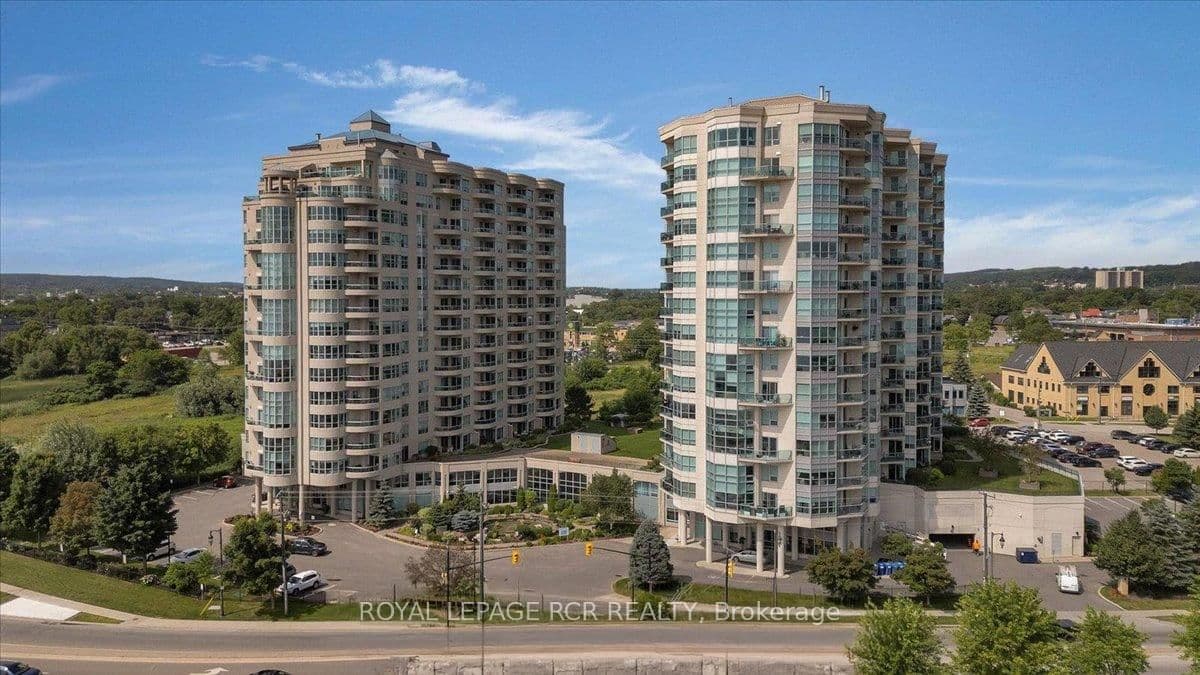 #306 - 6 Toronto Street