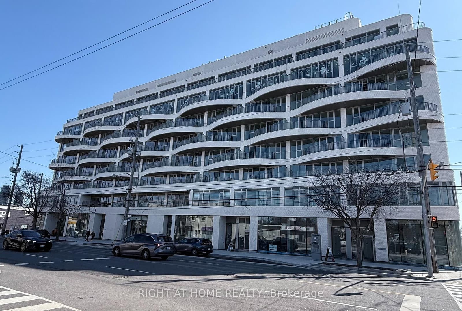 689 The Queensway, Unit 512