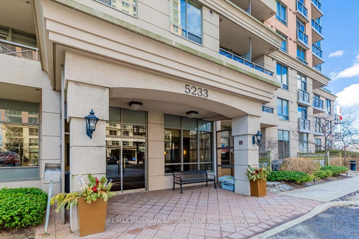 #316 - 5233 Dundas Street W