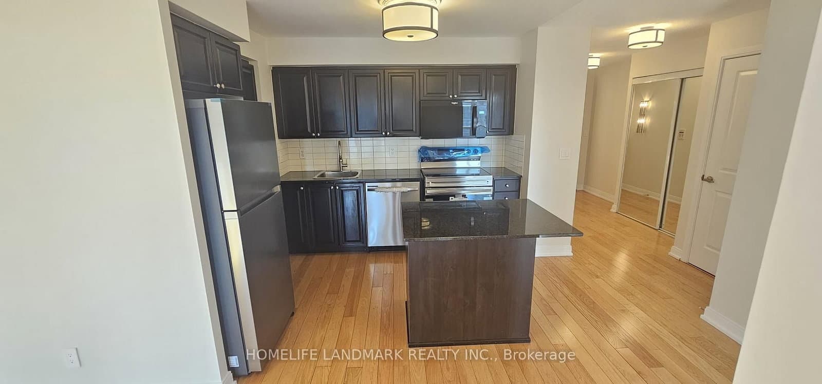 #604 - 330 Burnhamthorpe Road W