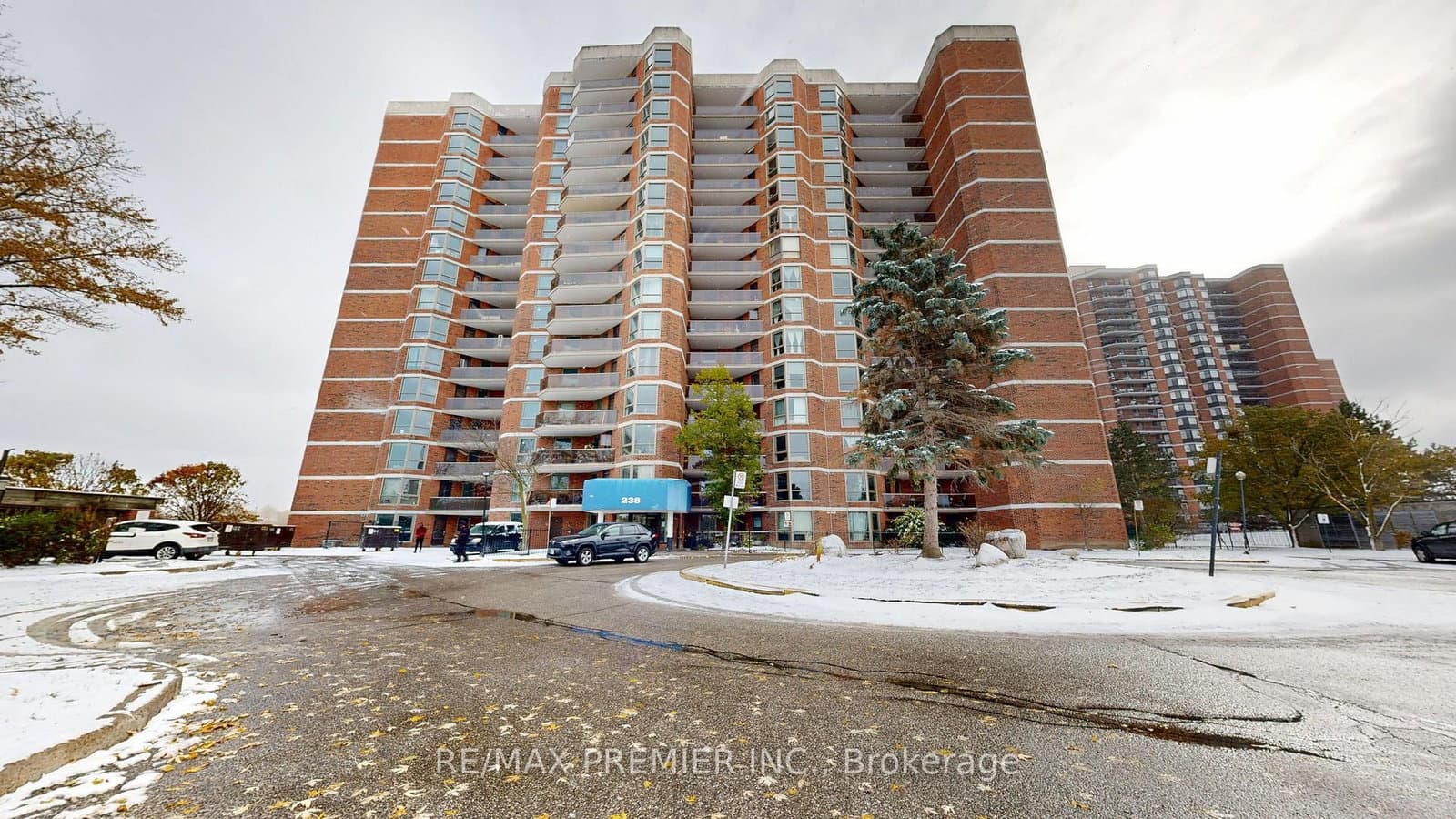 #1607 - 238 Albion Road
