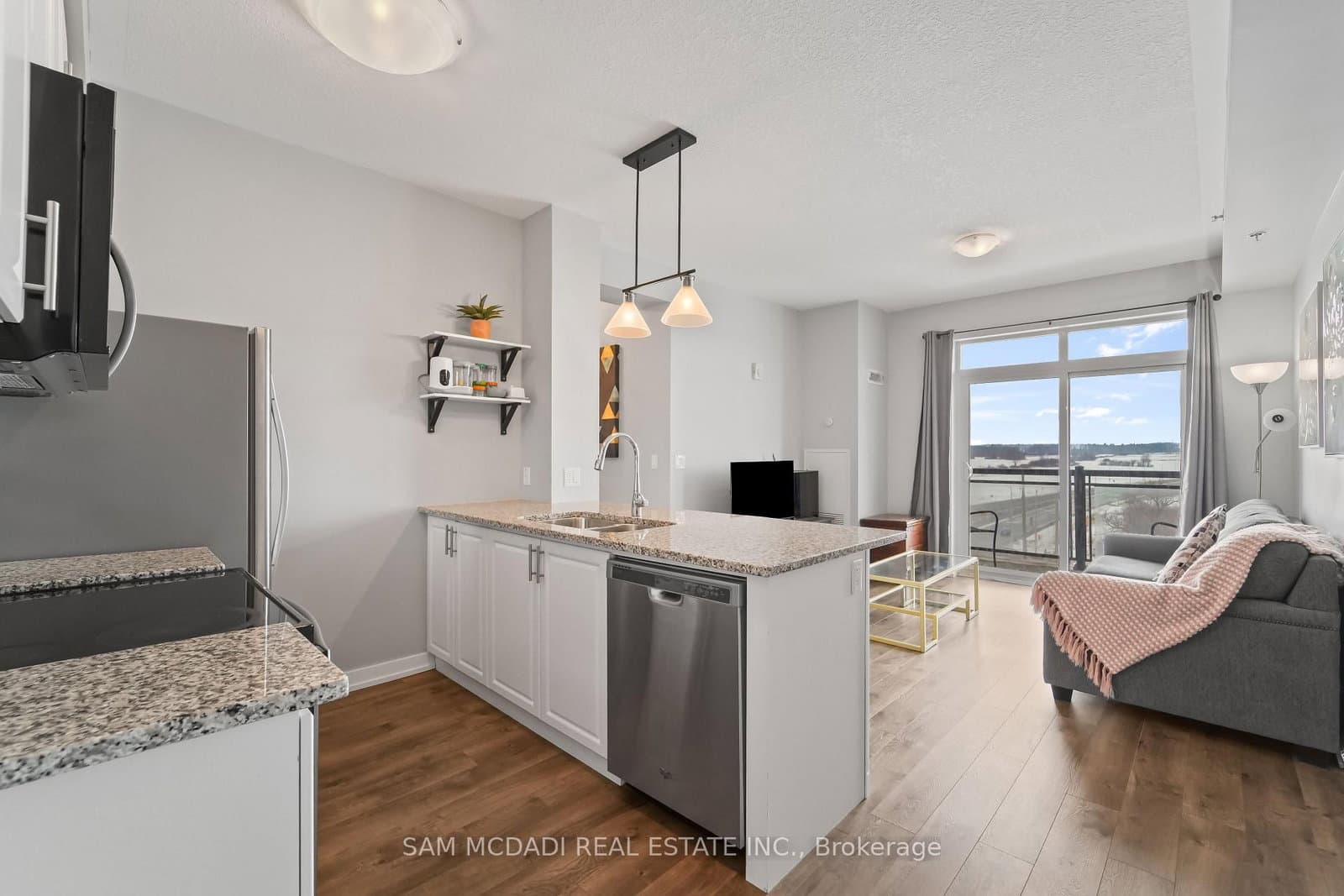 #622 - 2490 Old Bronte Road