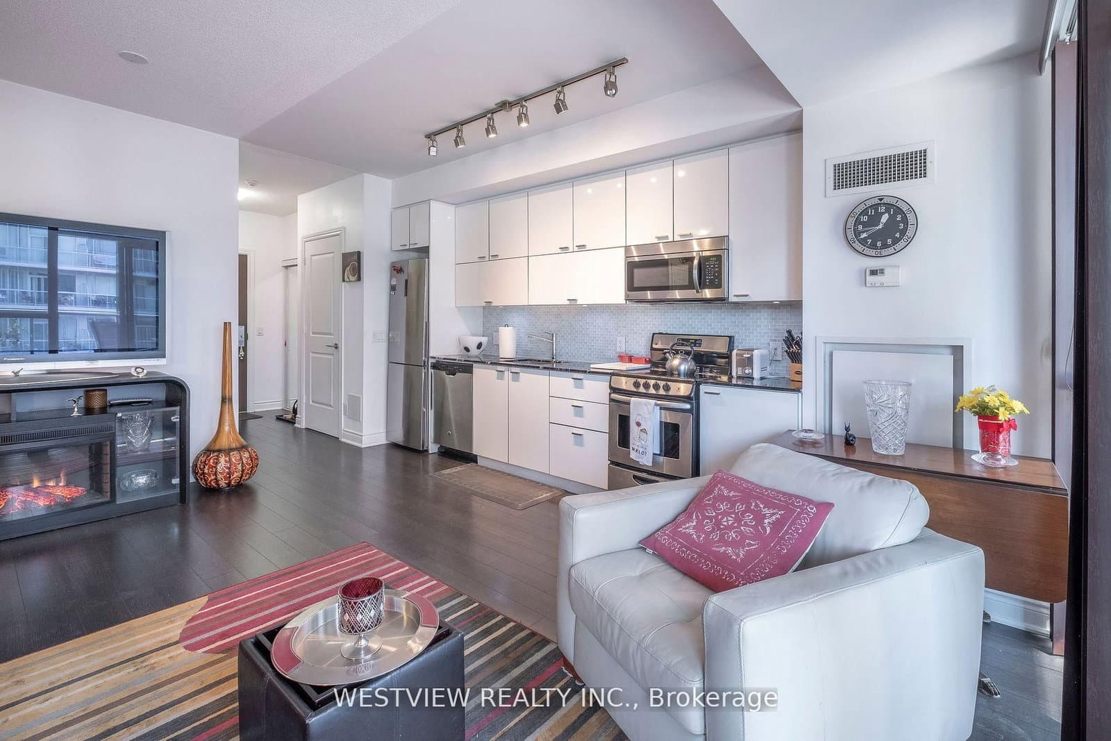 #311 - 80 Marine Parade Drive