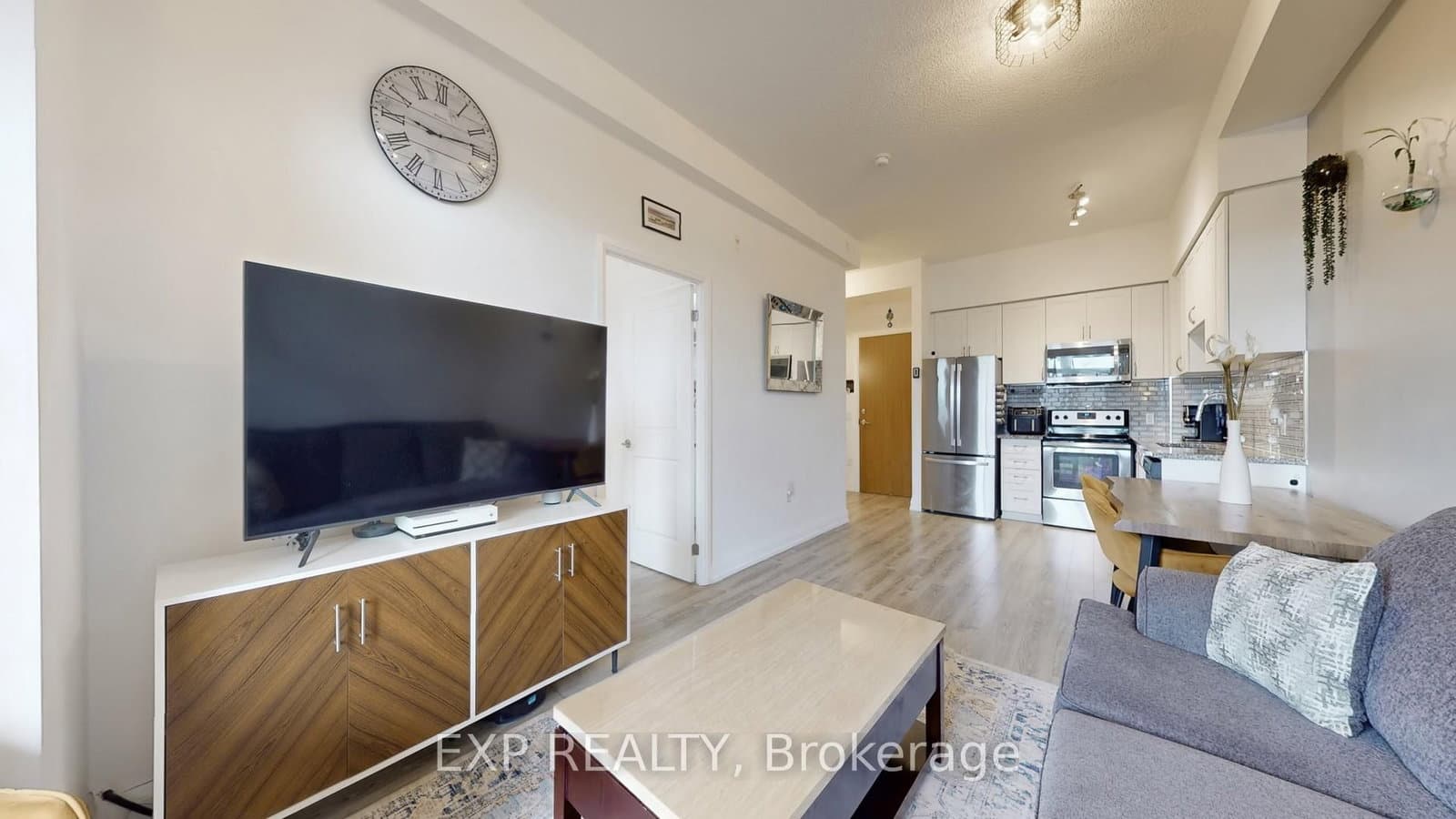 2800 Keele Street, Unit 206