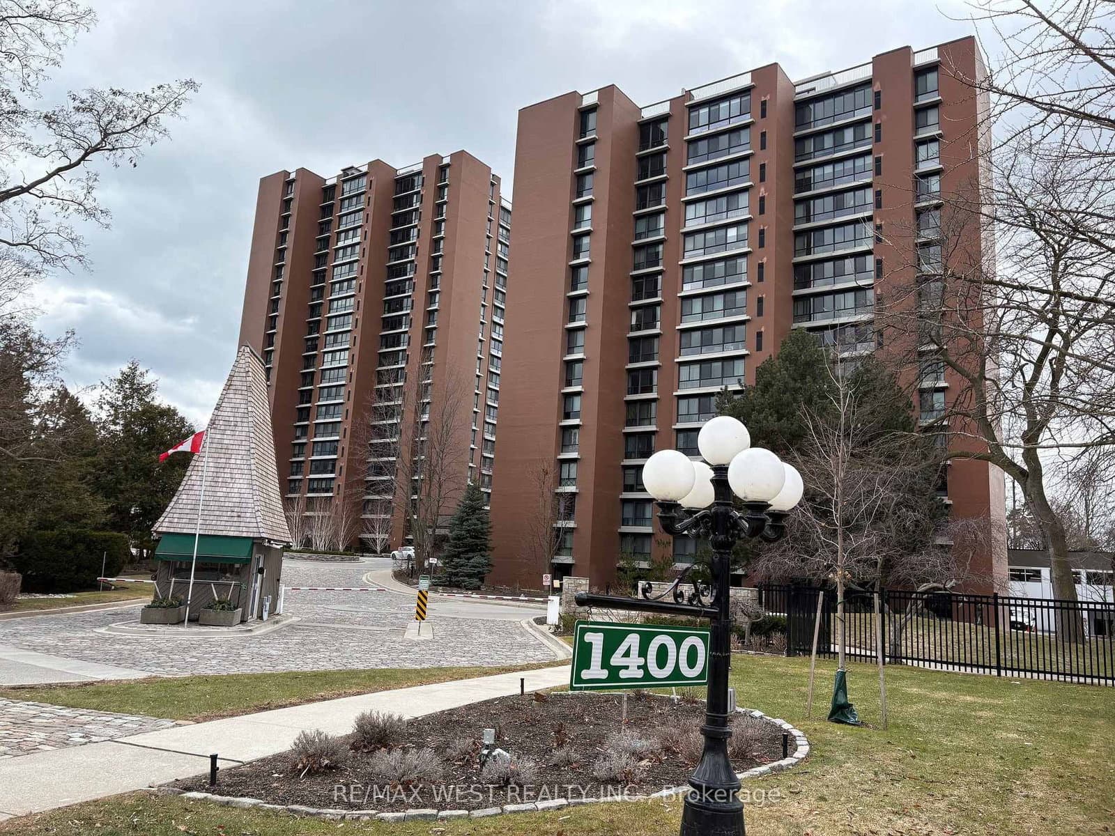 #604 - 1400 Dixie Road