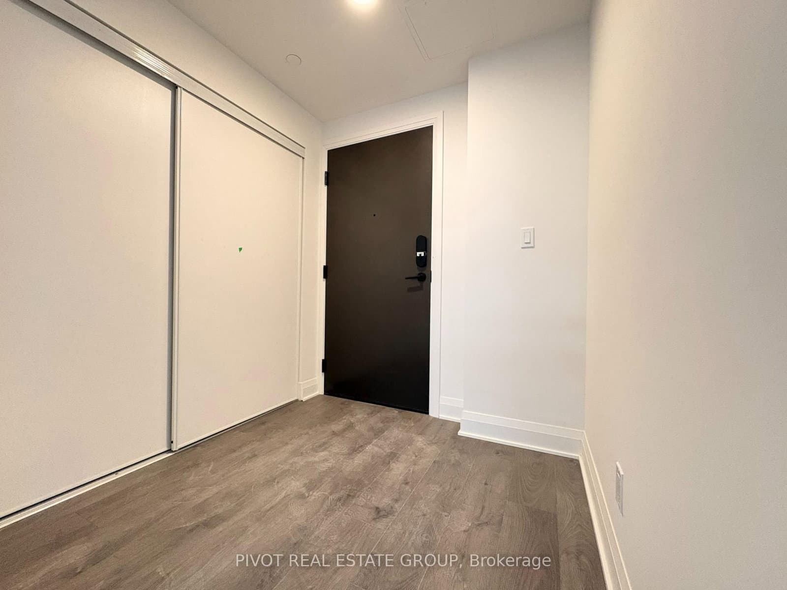 2 Erskine Road, Unit 2407