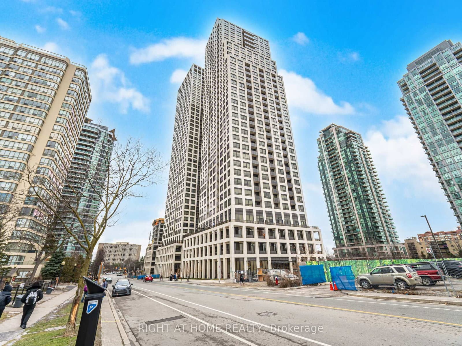#1807 - 30 Elm Drive W