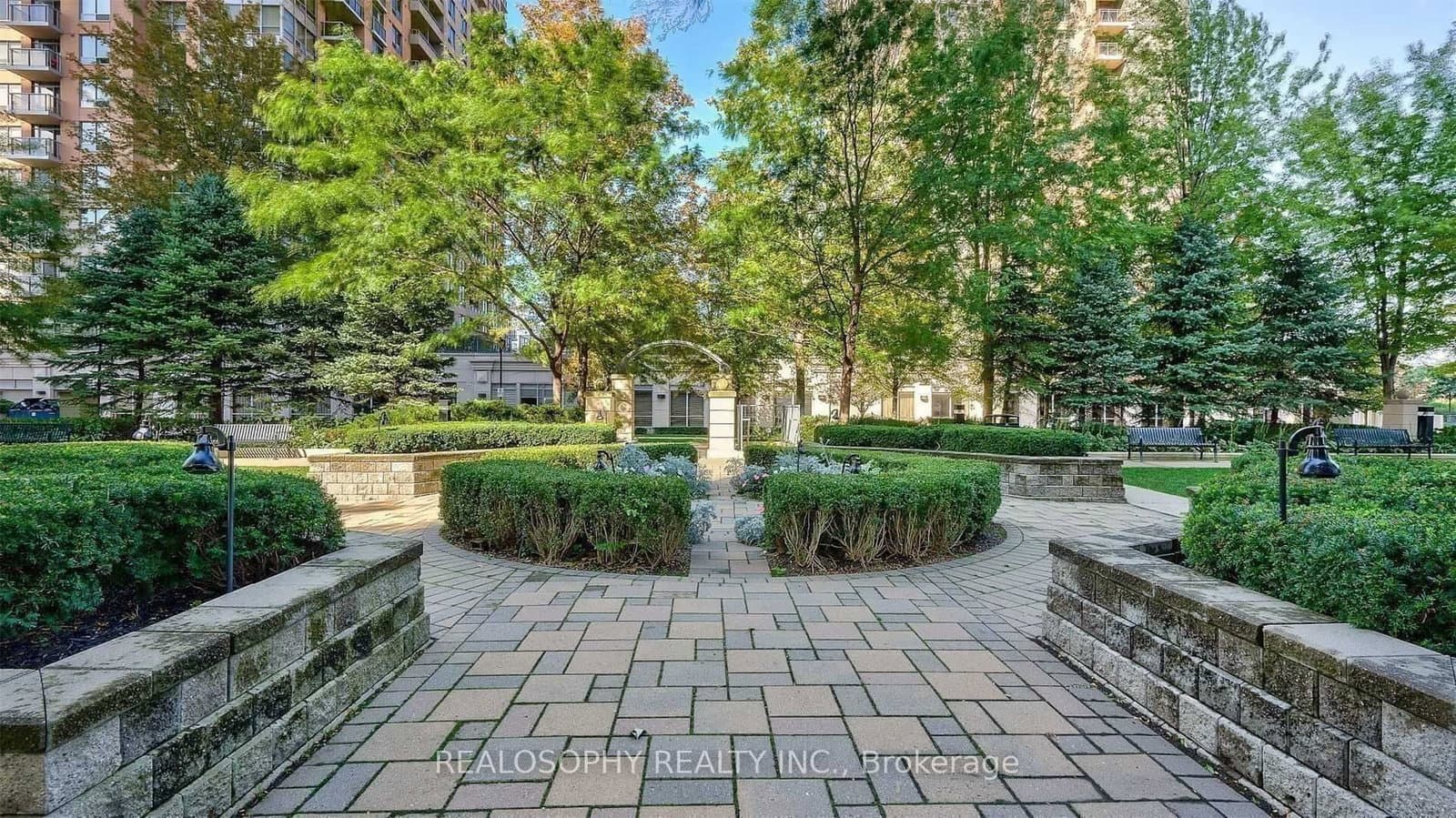 #2138 - 35 Viking Lane