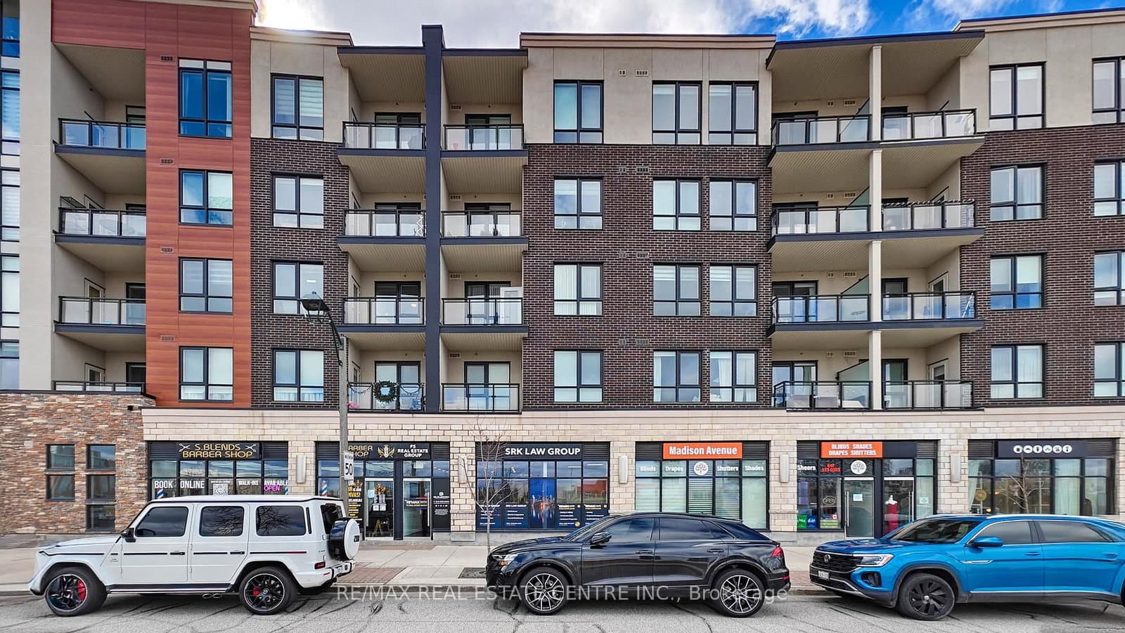 #4 - 150 Oak Park Boulevard