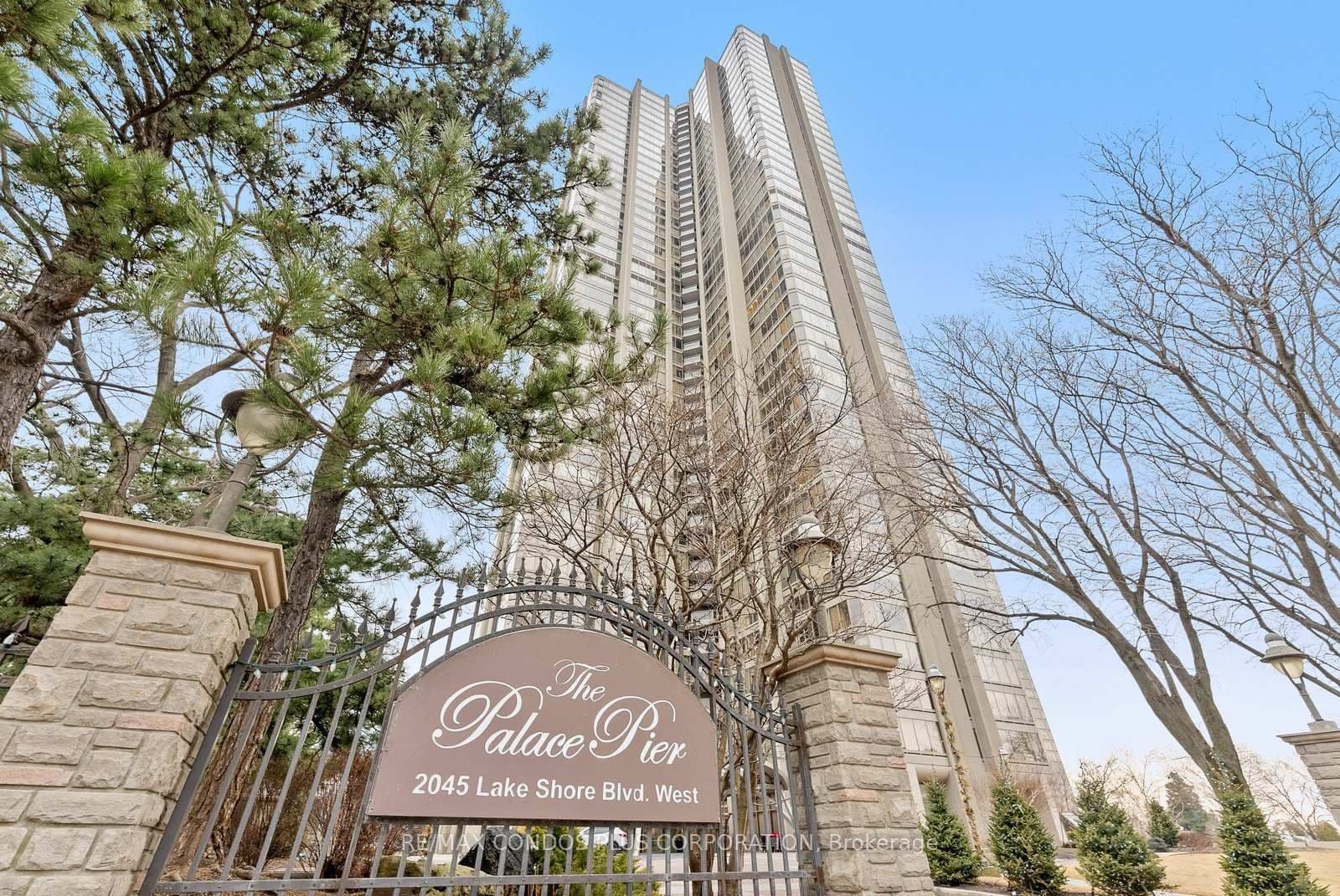 #511 - 2045 Lake Shore Boulevard W