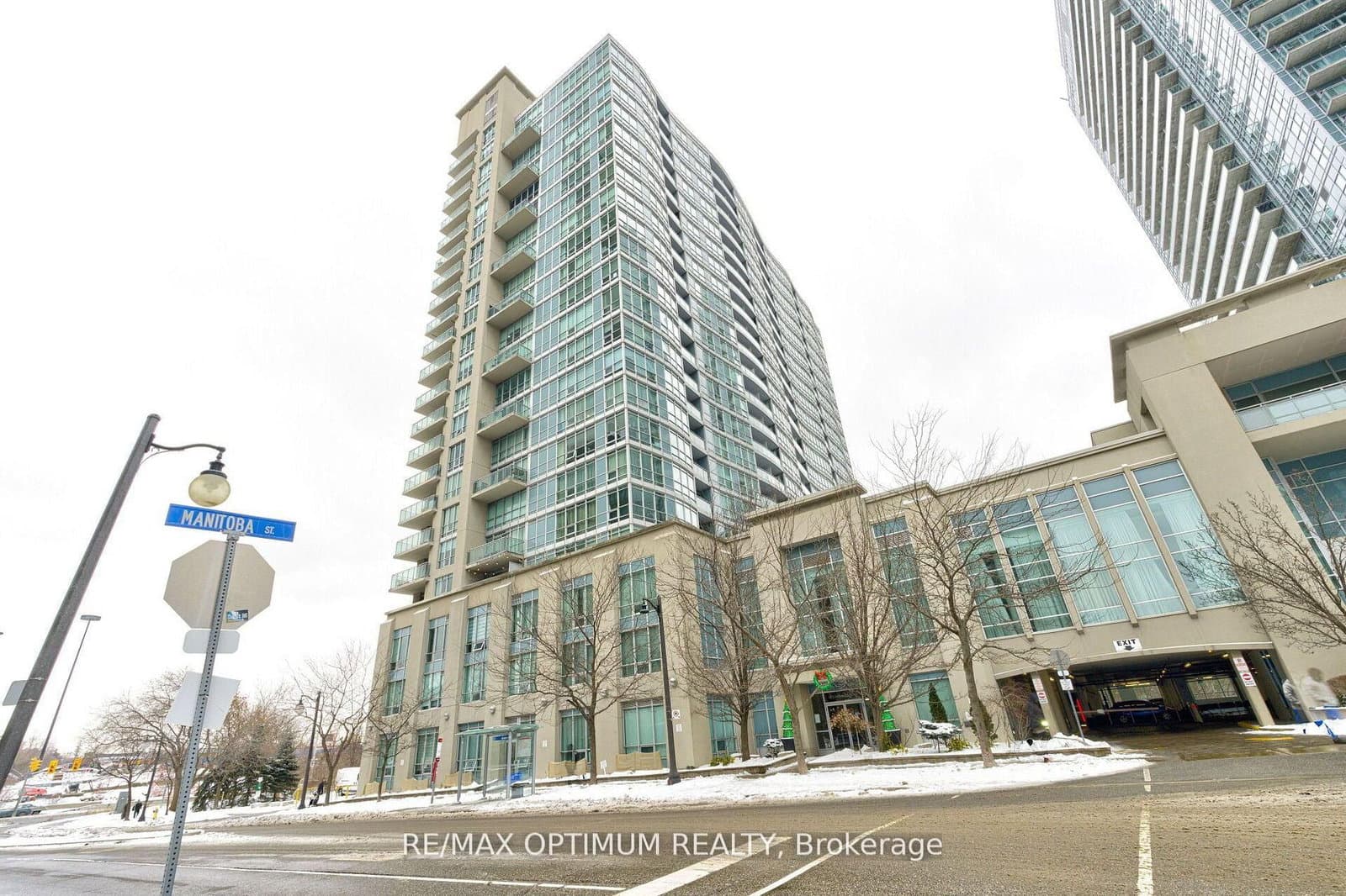 #416 - 185 Legion Road N