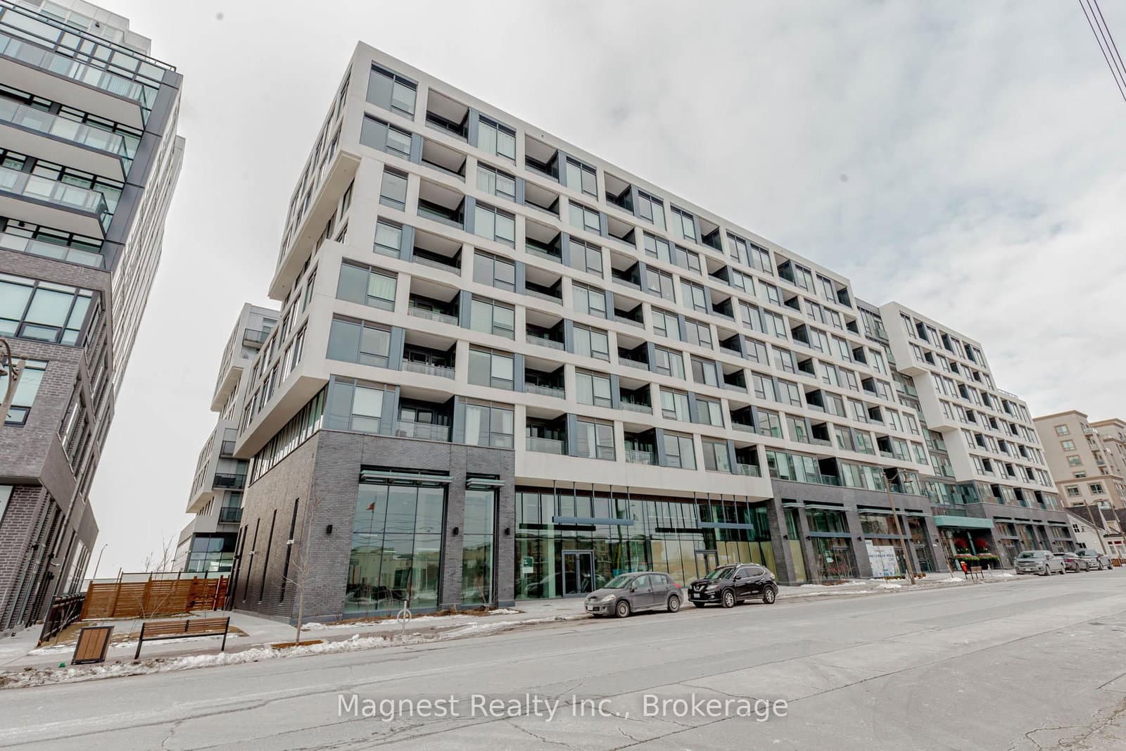 2450 OLD BRONTE Road, Unit 624
