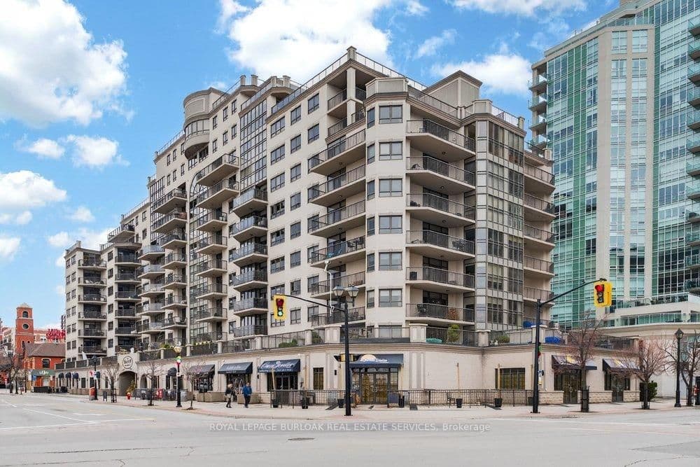 #412 - 399 Elizabeth Street