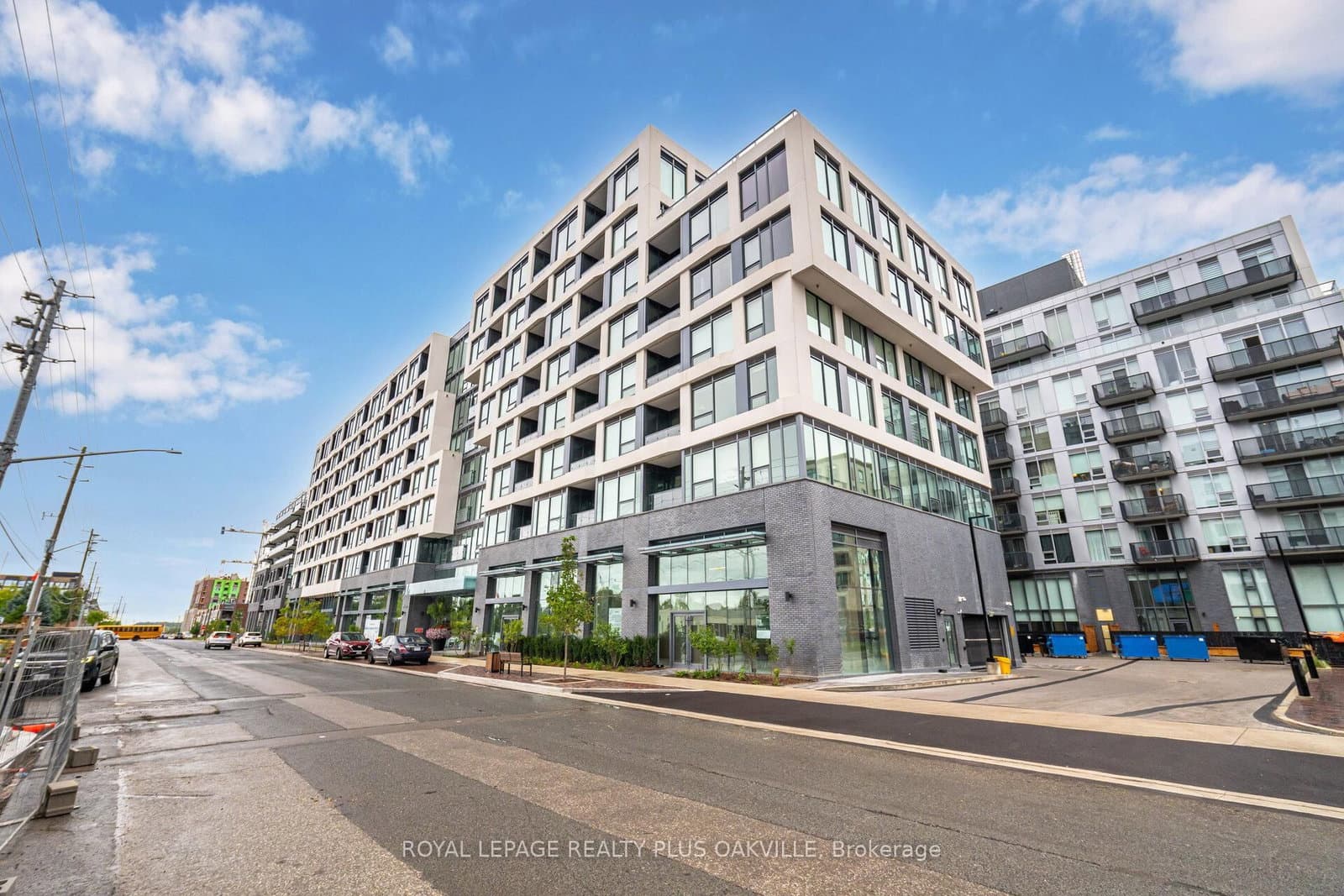 2450 Old Bronte Road, Unit 625