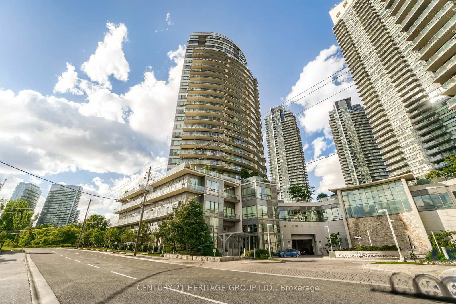 #1503 - 15 Legion Road
