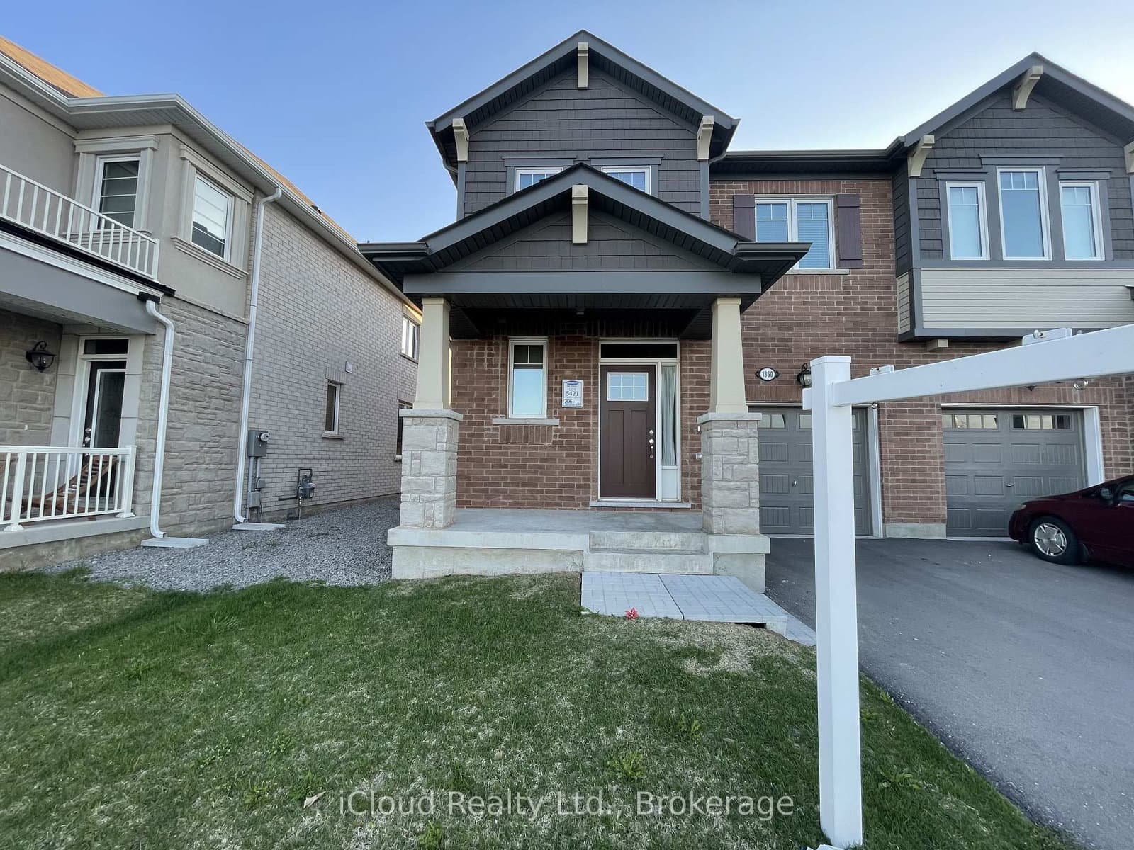 1360 Sycamore Gardens