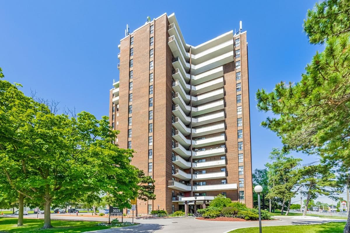 #1007 - 3025 Queen Frederica Drive