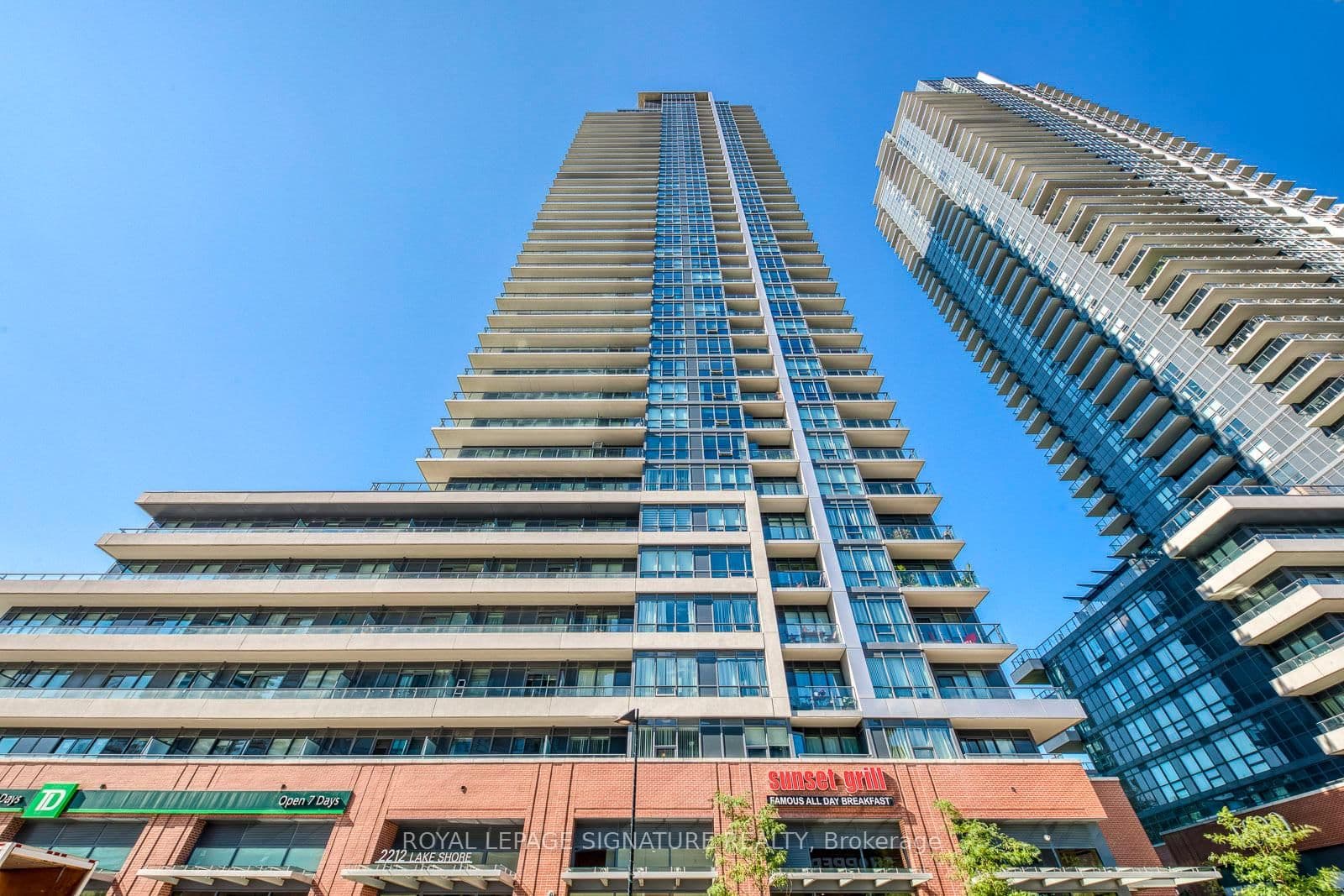 #1907 - 2212 Lake Shore Boulevard W