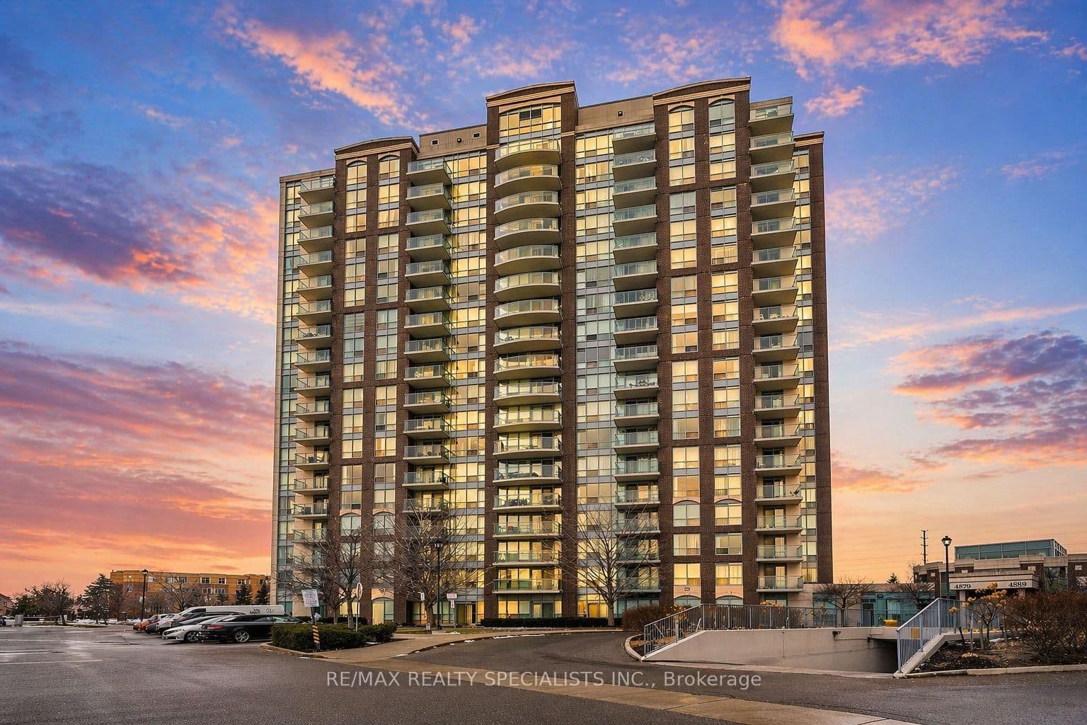 #810 - 4879 Kimbermount Avenue