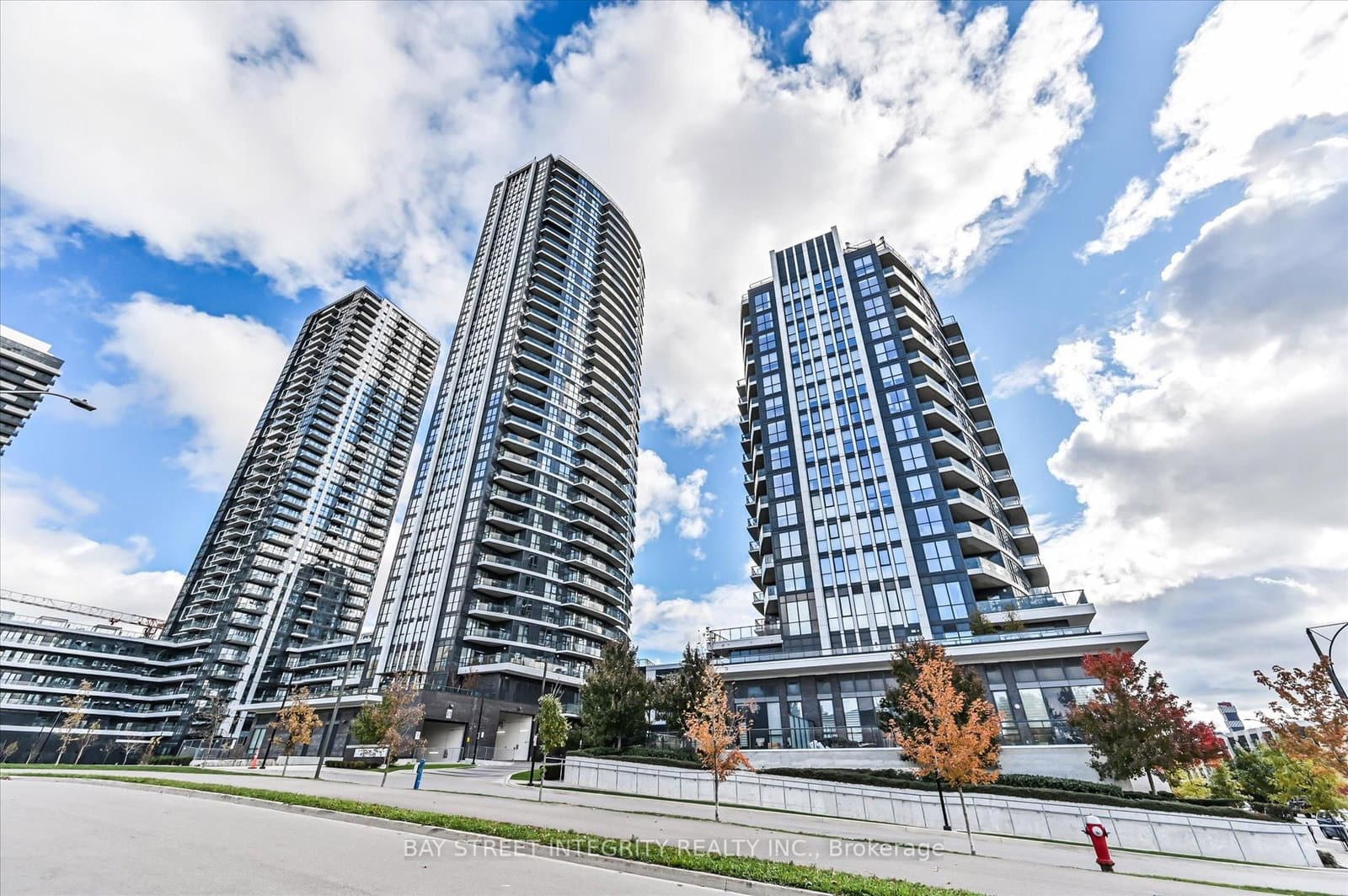 #2719 - 35 Watergarden Drive
