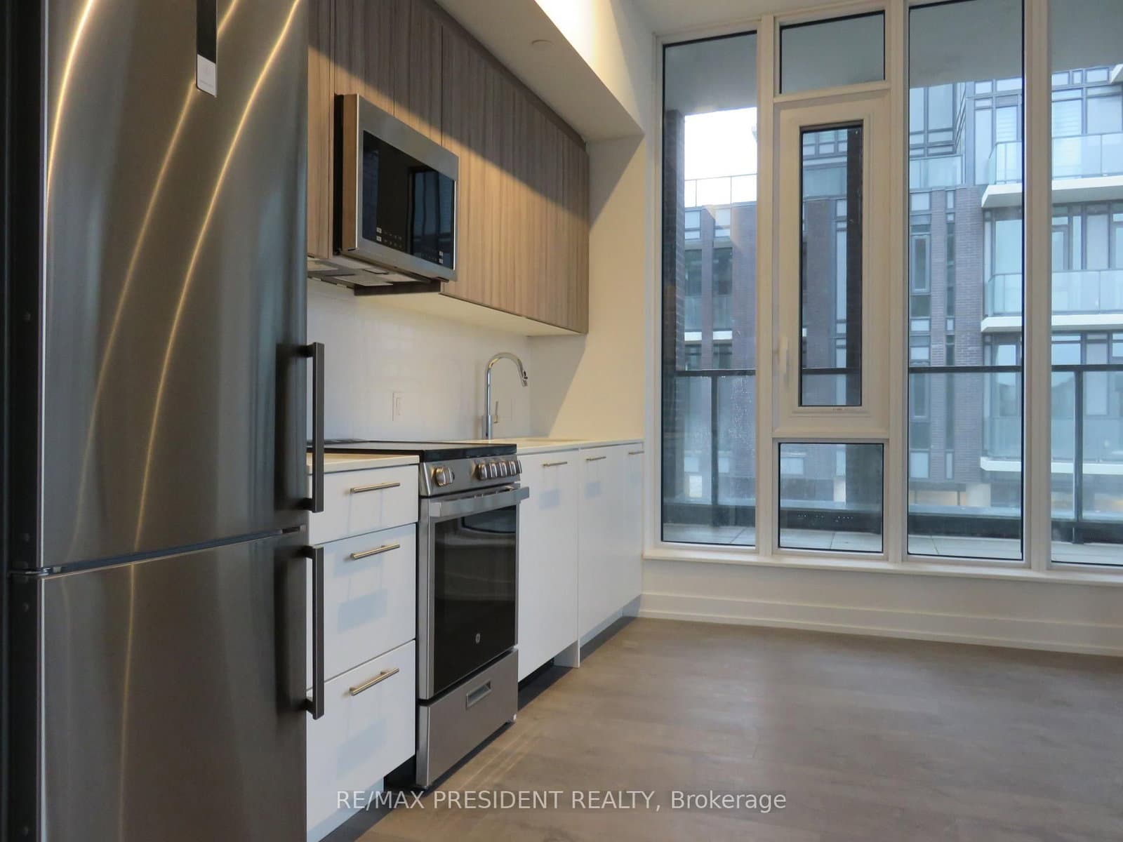 215 VETERANS Drive, Unit 204