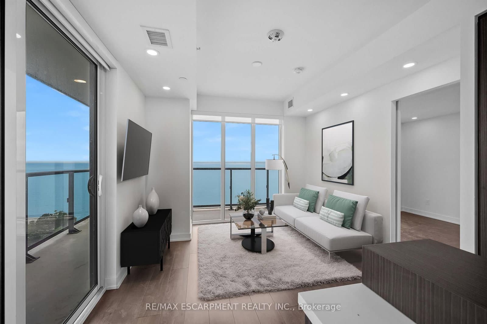 370 Martha Street, Unit 1503