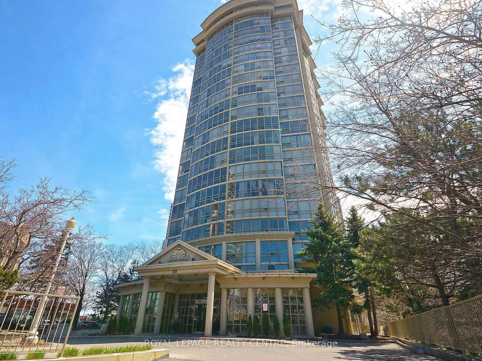 #601 - 50 Eglinton Avenue W