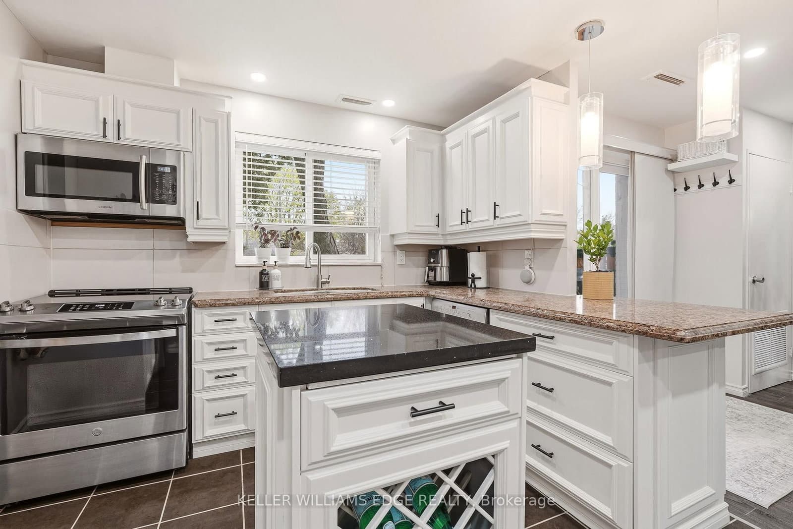 #157 - 2001 Bonnymede Drive