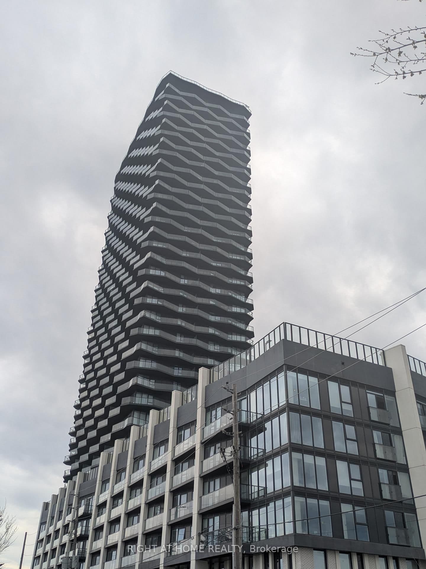 36 Zorra Street, Unit 2210