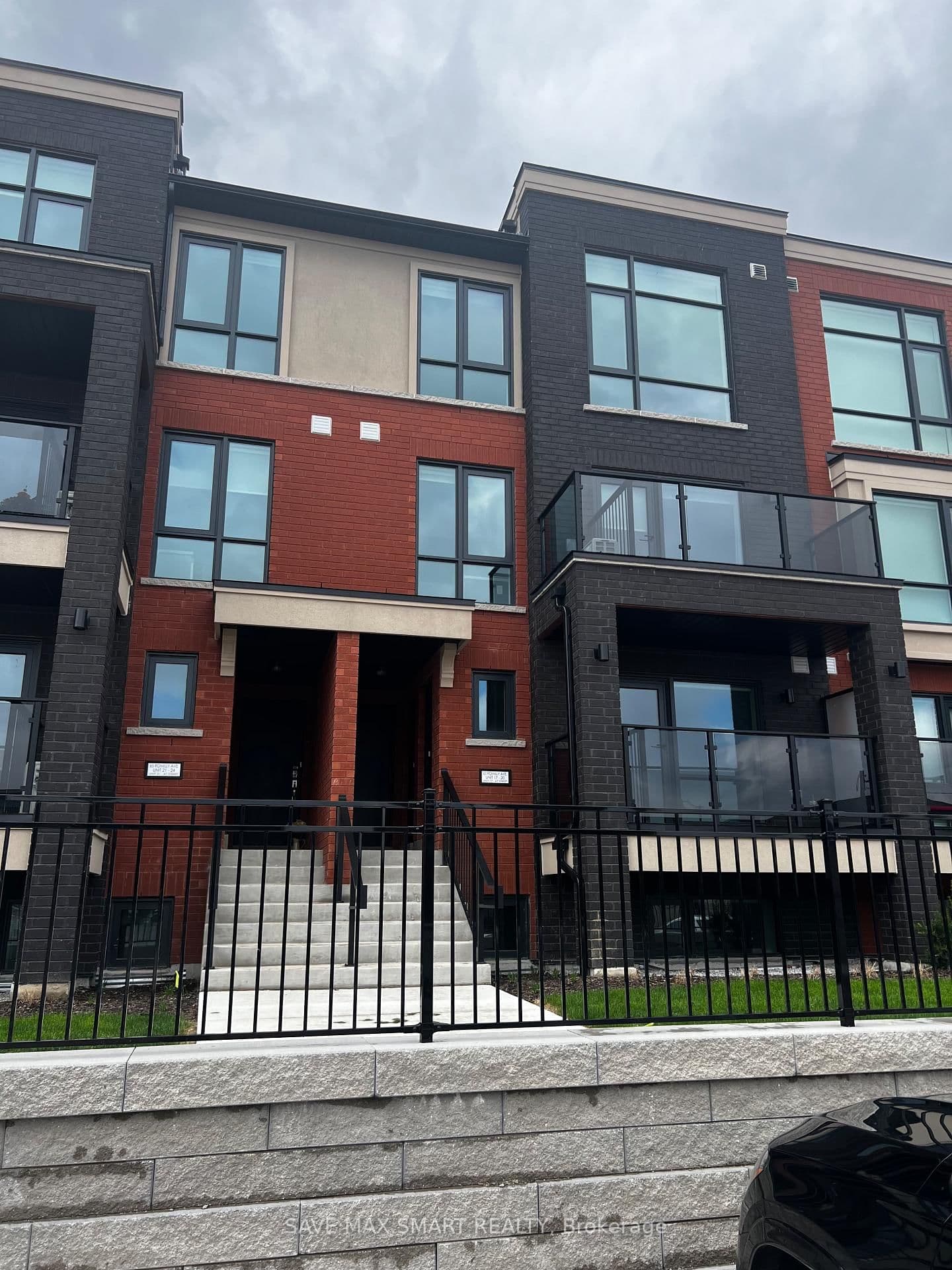 65 Romilly Avenue, Unit 20