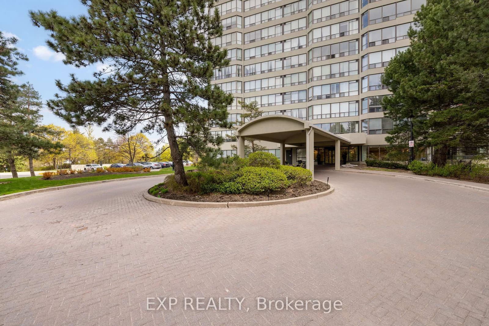 #1710 - 22 Hanover Road