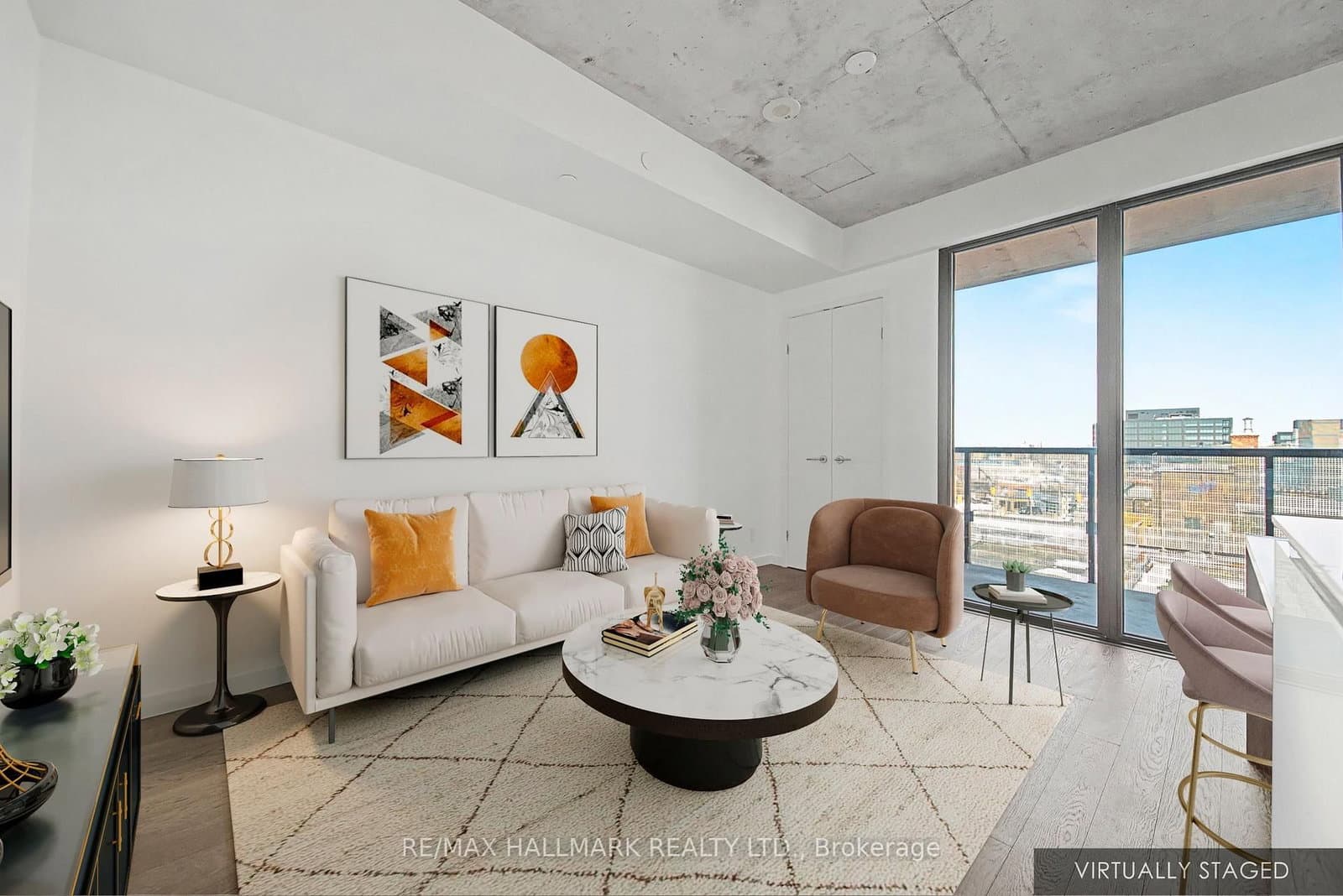 #609 - 383 Sorauren Avenue