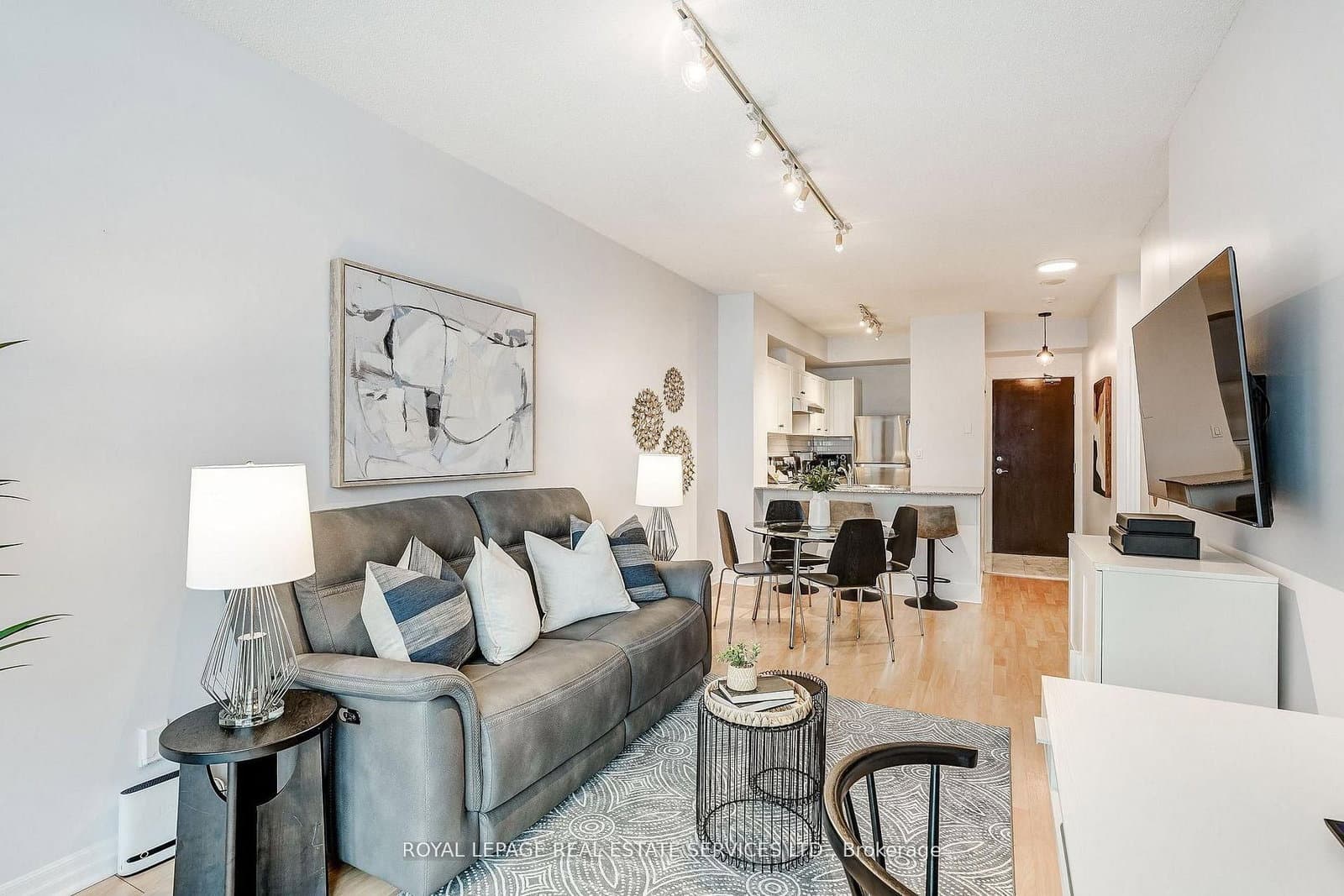 #1106 - 1359 Rathburn Road