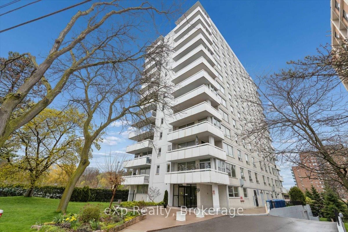 #403 - 39 Stavebank Road N