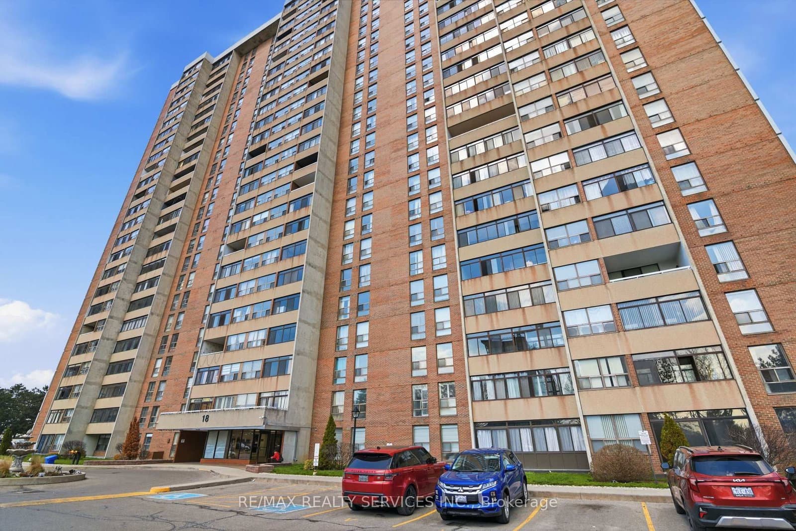 #304 - 18 Knightsbridge Road