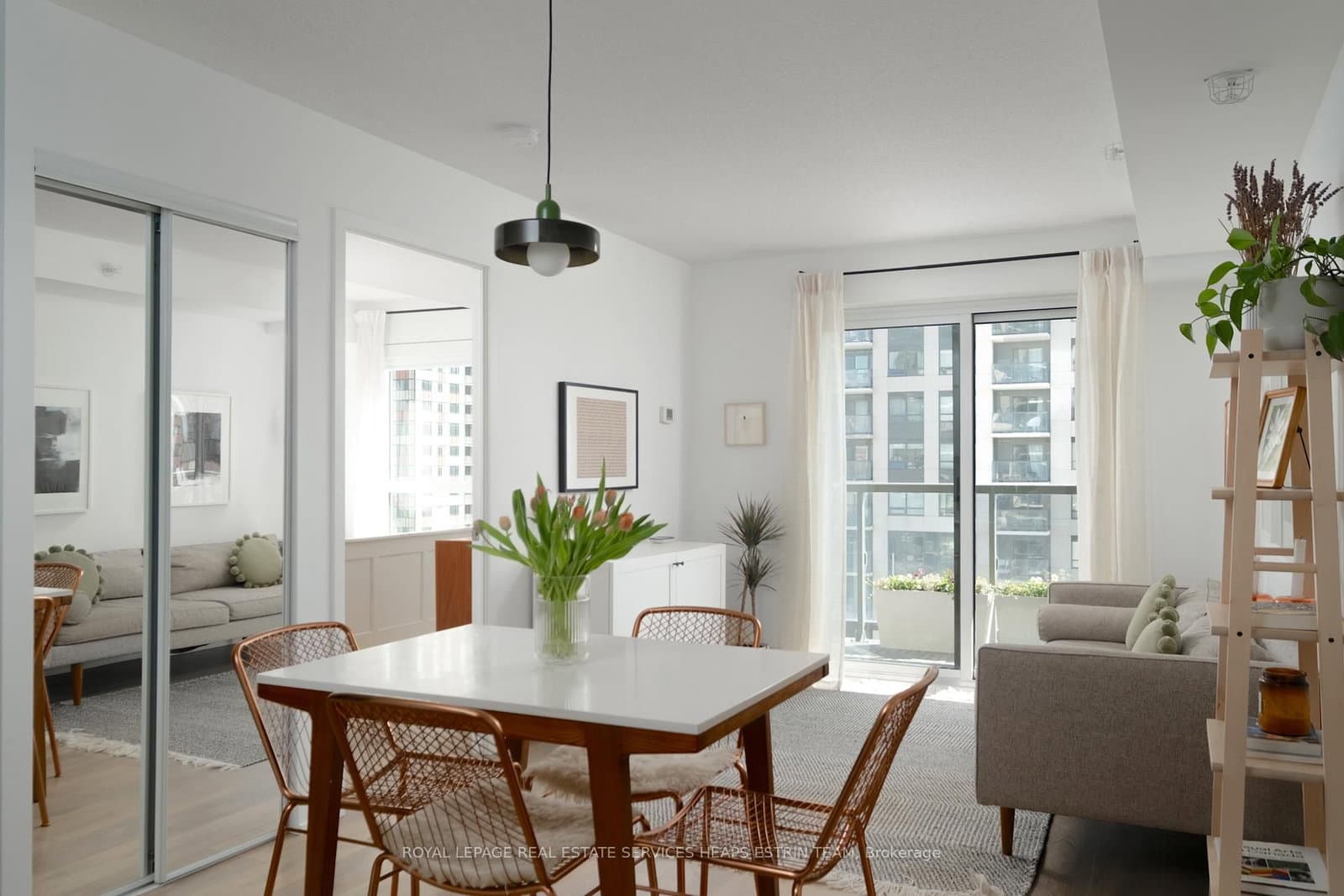#1001 - 1420 Dupont Street