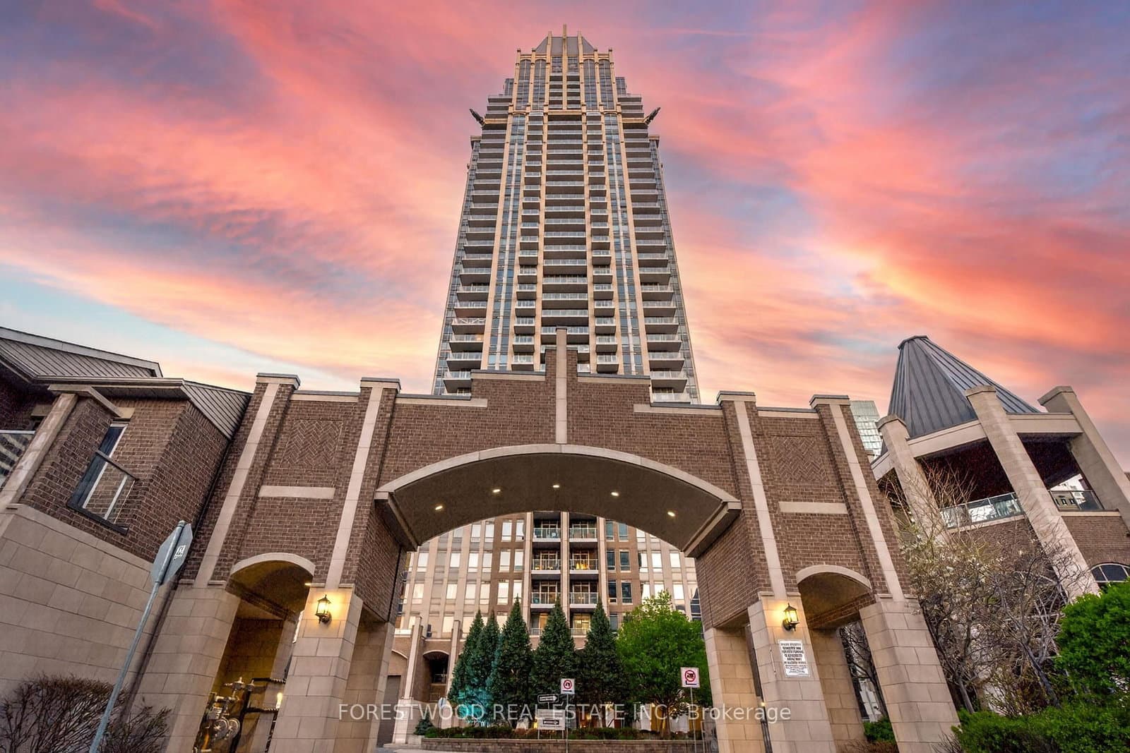 #3606 - 388 Prince of wales Drive