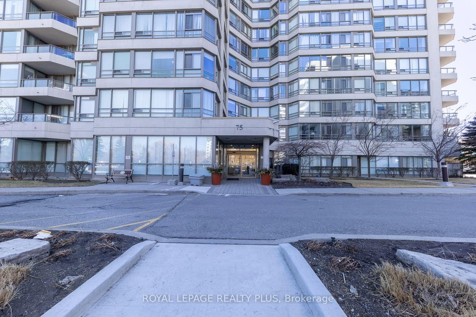 #607 - 75 King Street