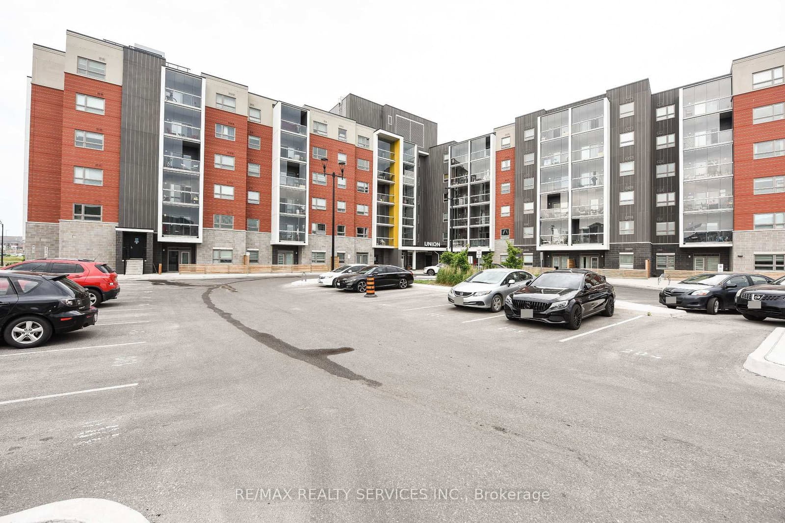 200 Lagerfeld Drive, Unit 103